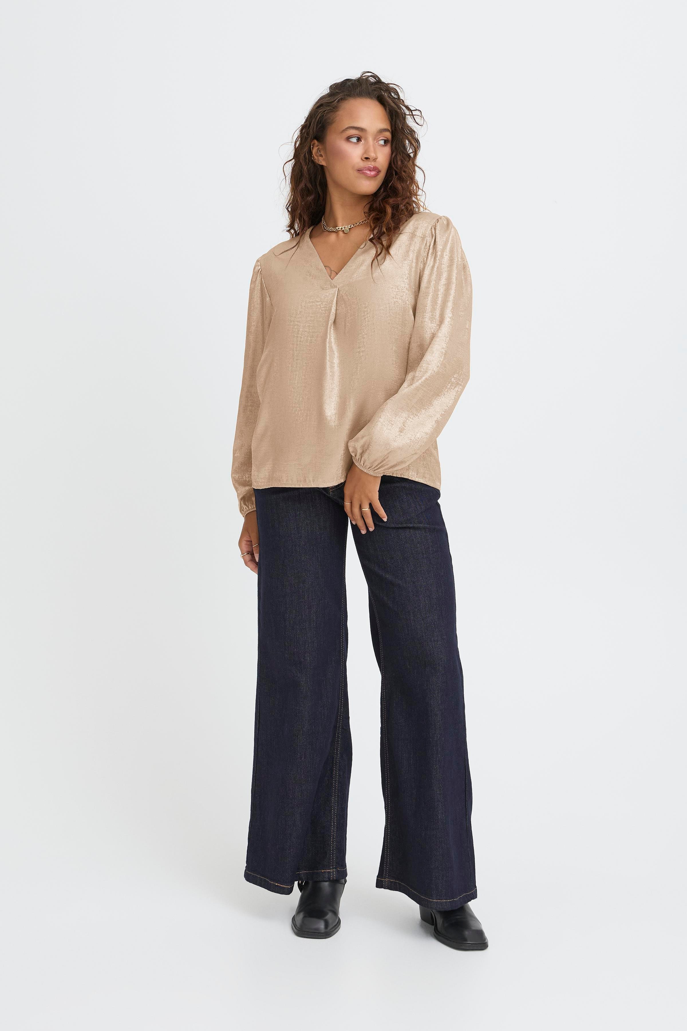 SBELSIE Bluse LOOKBOOK FRONT 22101118-204988