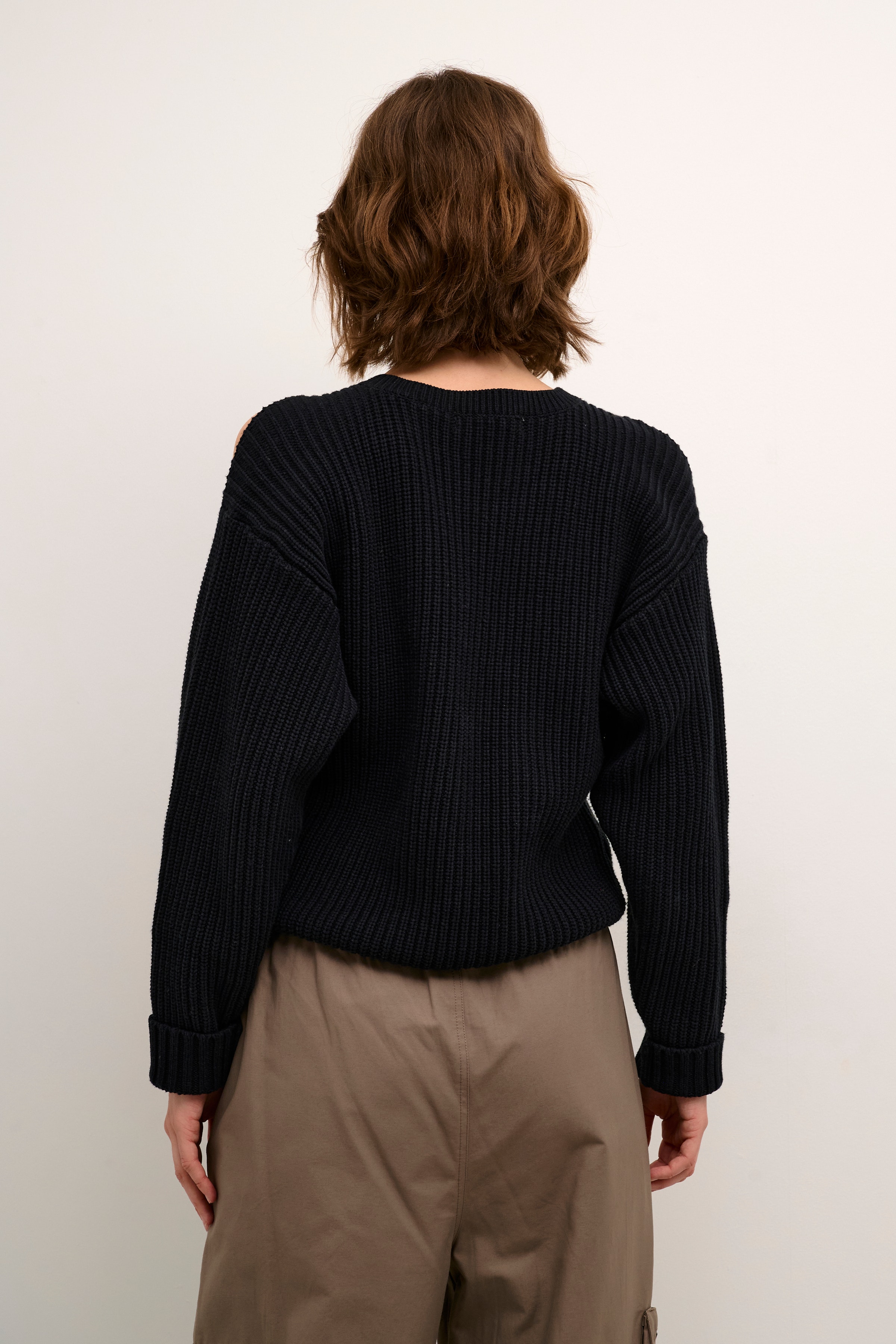 JaqlinKB Pullover LOOKBOOK FRONT 10104418-194008