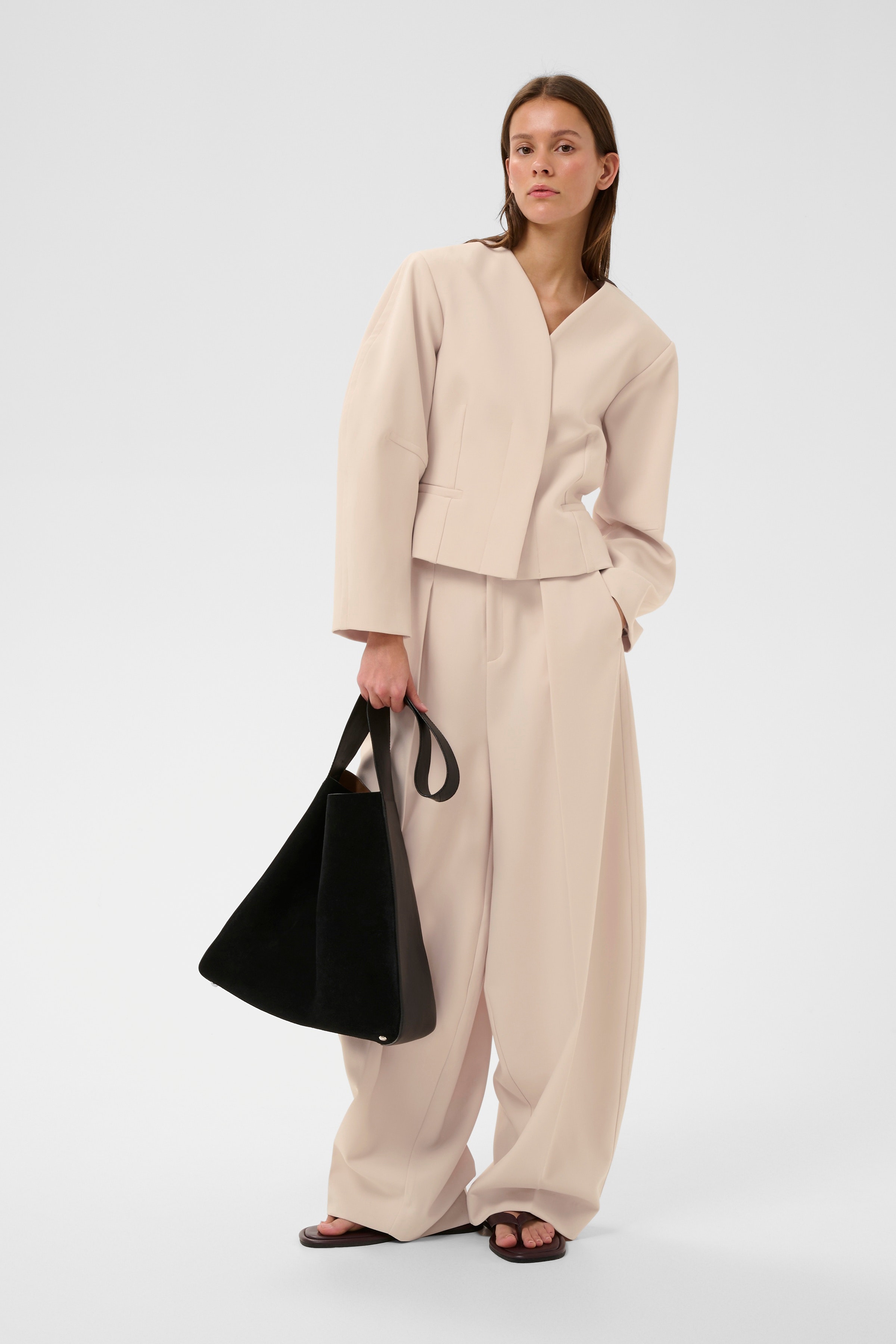 CHAYCEIW Blazer LOOKBOOK DETAIL 30112373-130403