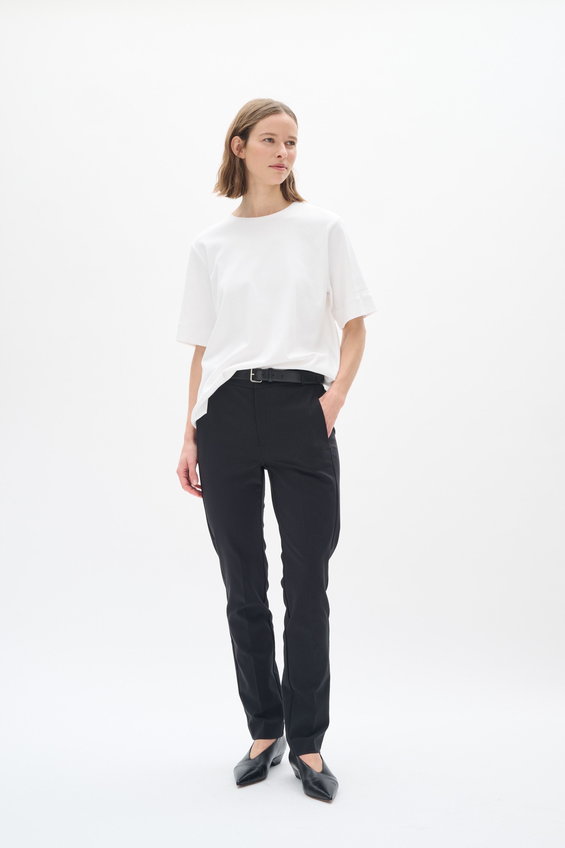 ZellaIW Trousers LOOKBOOK FRONT 30110334-194008