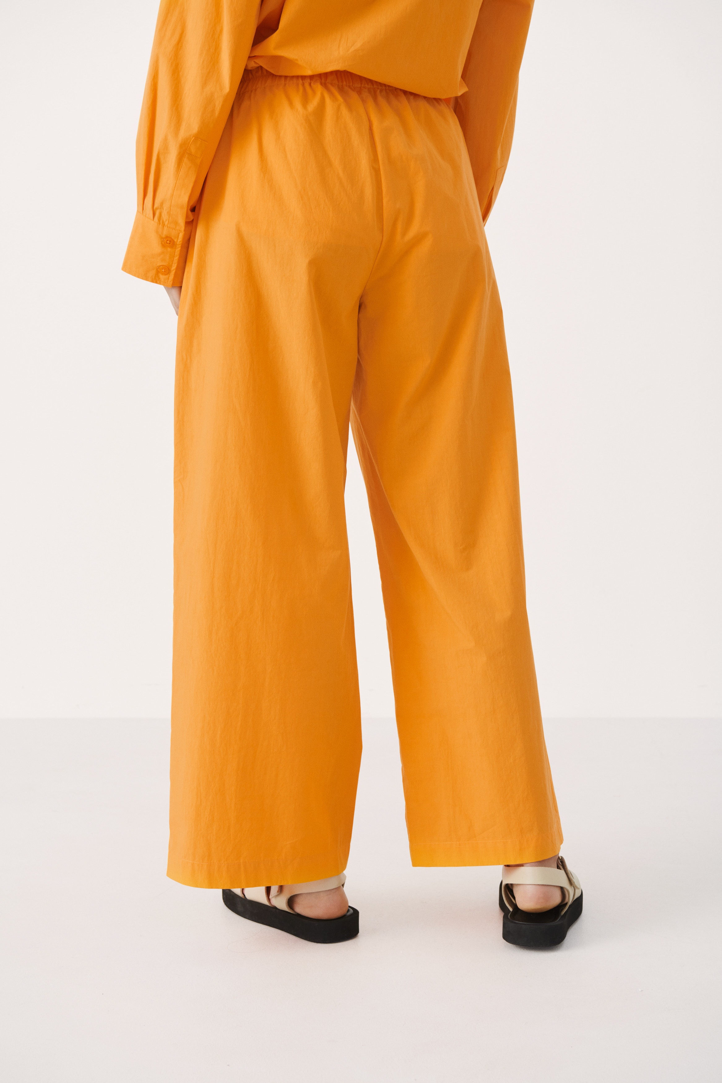 AishaPW Trousers LOOKBOOK BACK 30307790-151153