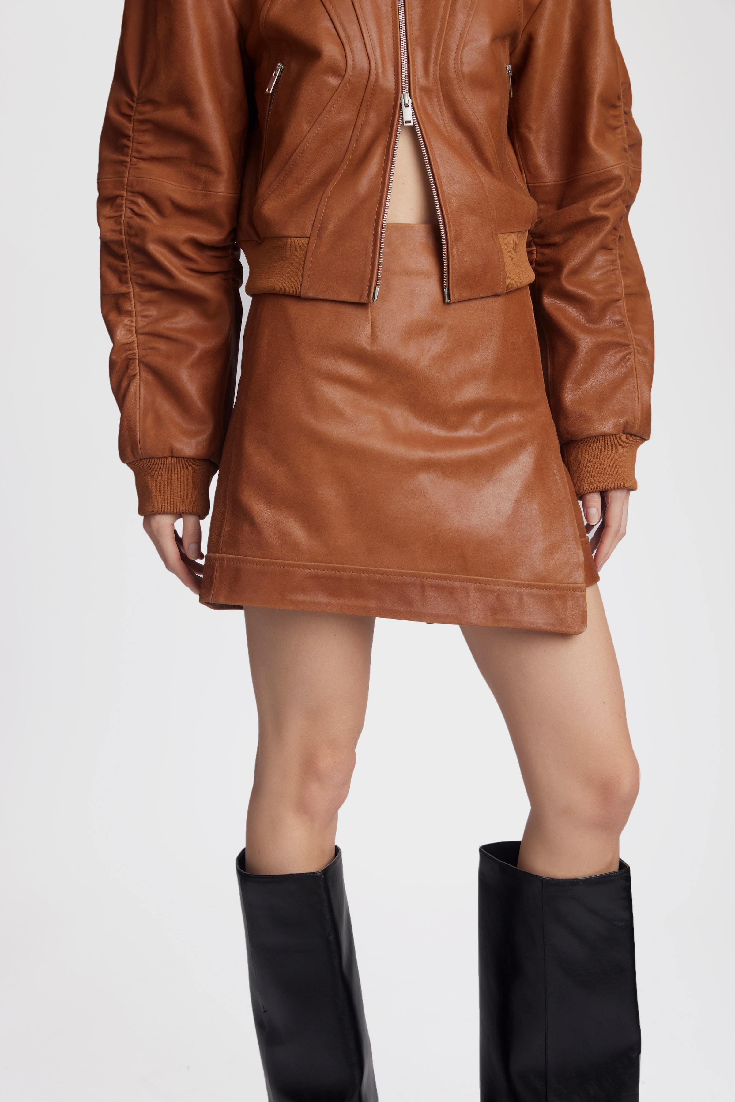 EllinaGZ Läderkjol LOOKBOOK FRONT 10909535-102284