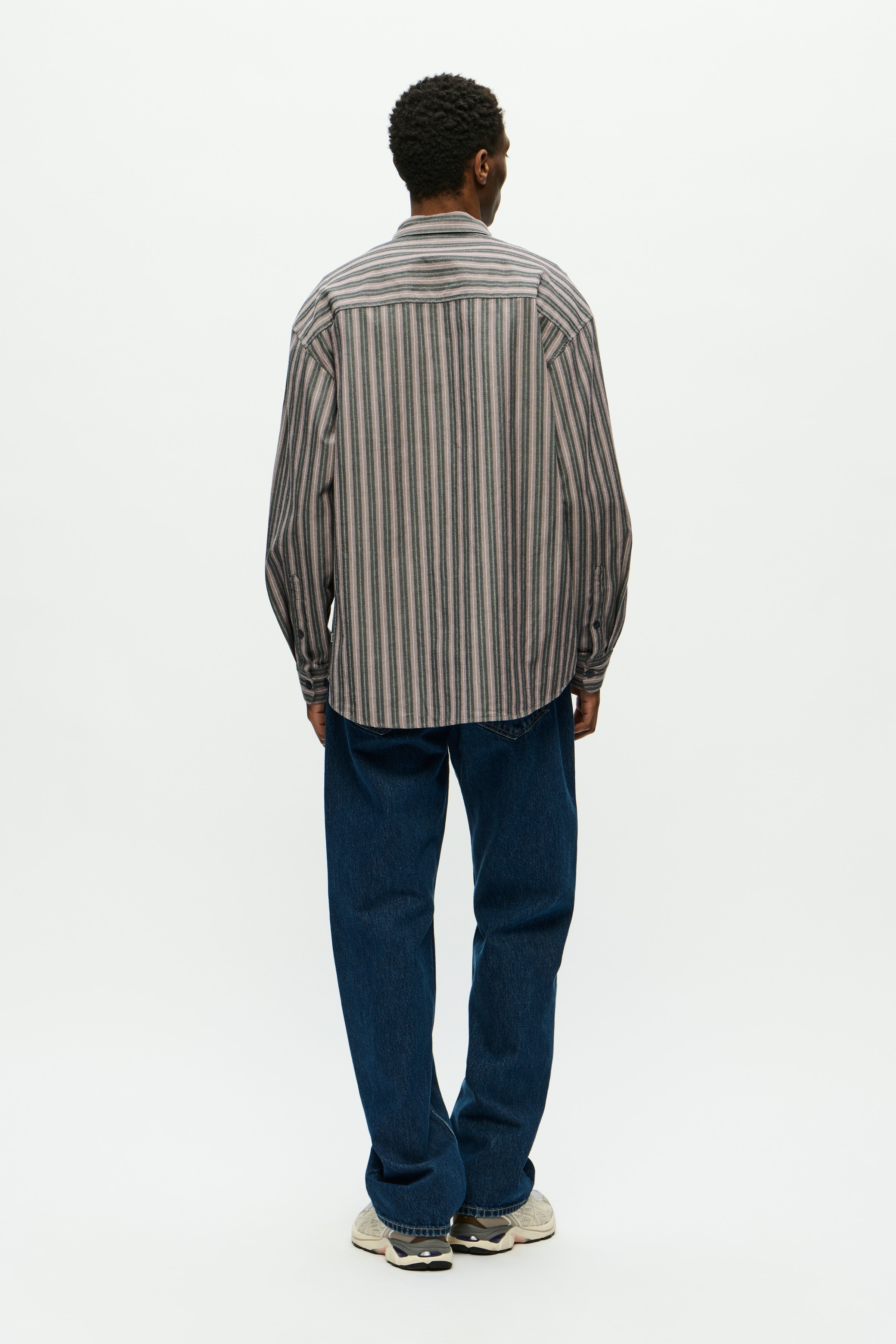 WWCarter Shirt LOOKBOOK BACK 30251492-304103
