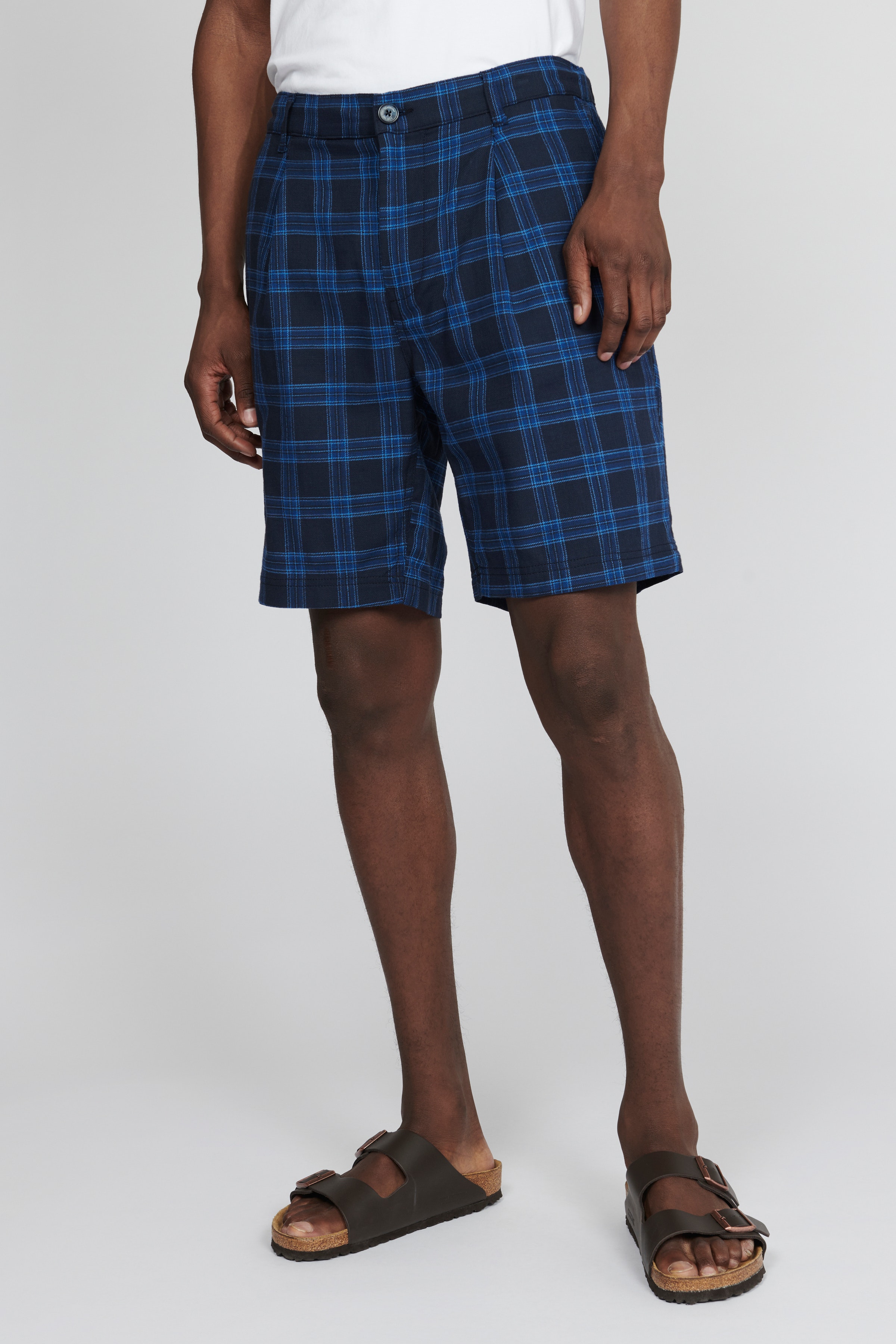 MAhart Shorts LOOKBOOK FRONT 30206747-194011