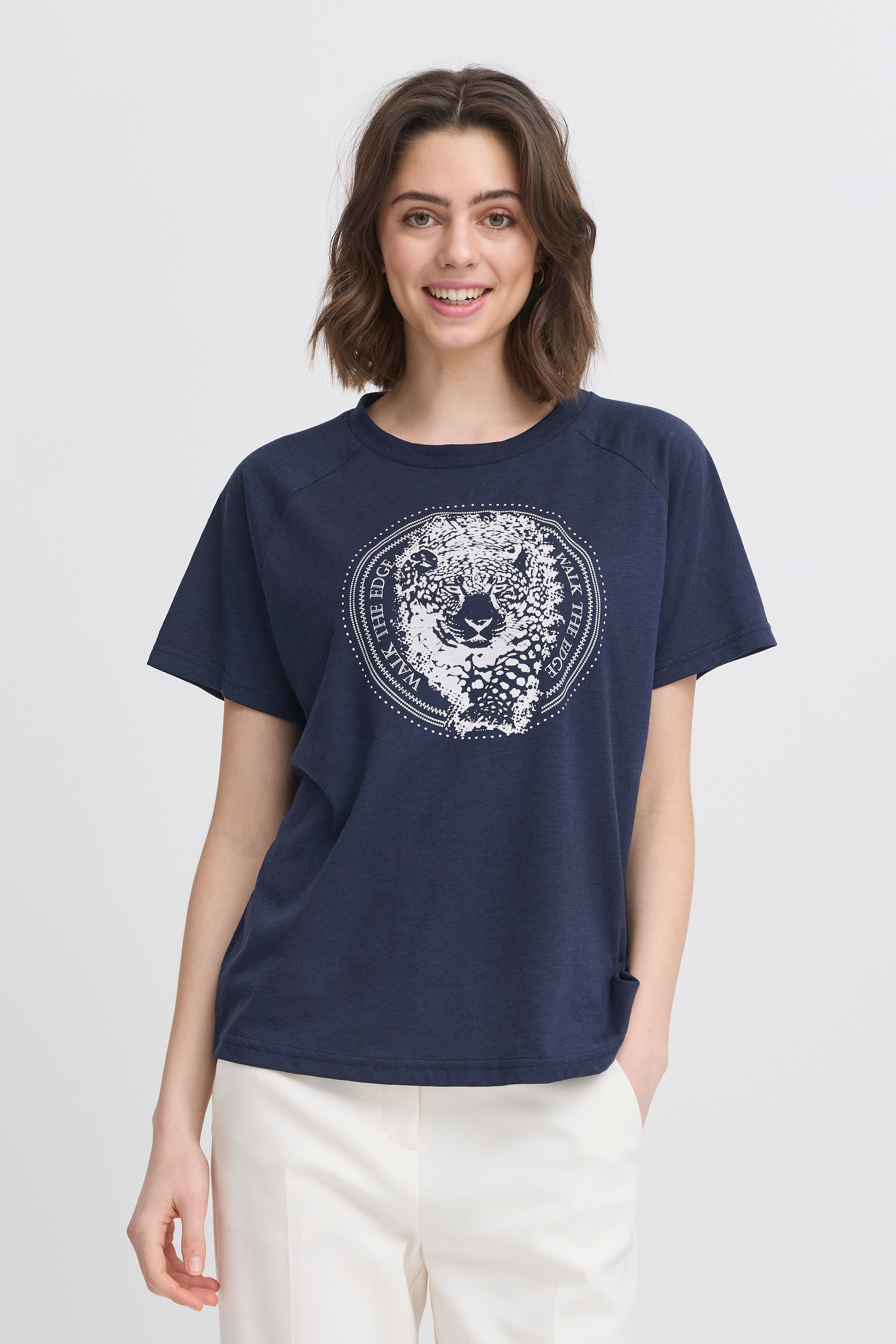 FRELINA T-shirt LOOKBOOK FRONT 20615456-200119