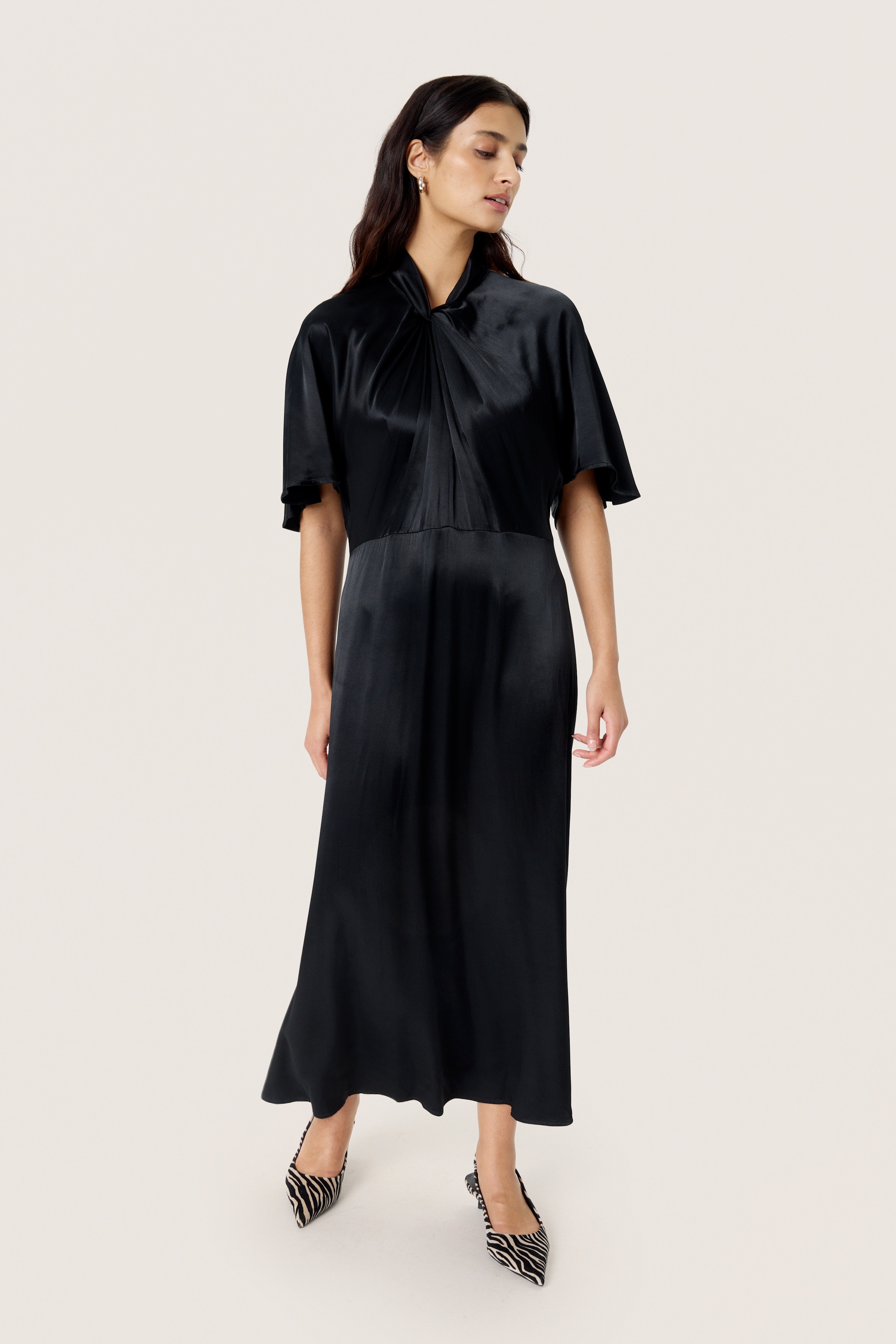 SLRiyan Kjole LOOKBOOK FRONT 30408636-194008