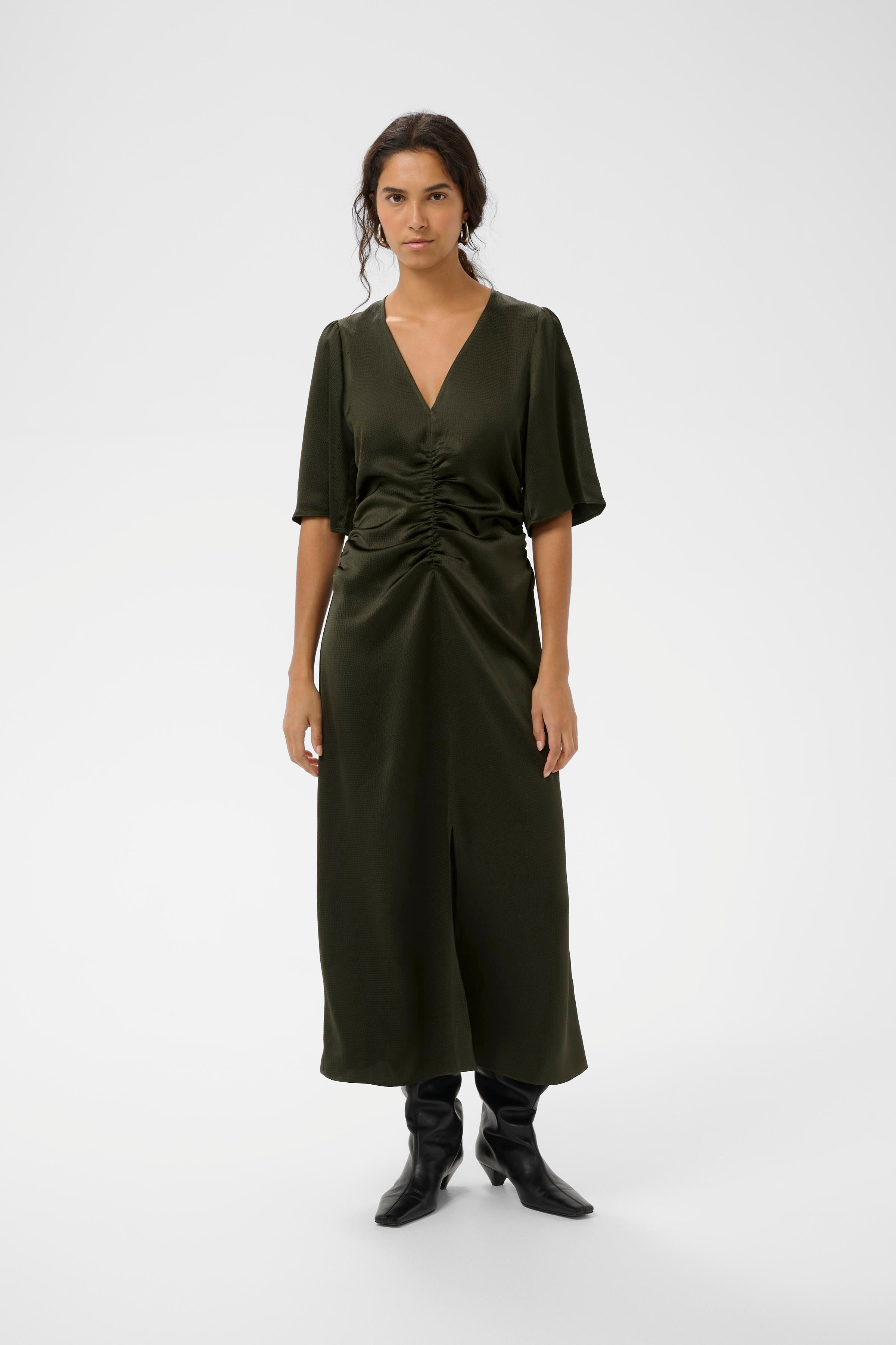 SendraIW Fitted Kleid LOOKBOOK FRONT 30110791-190509