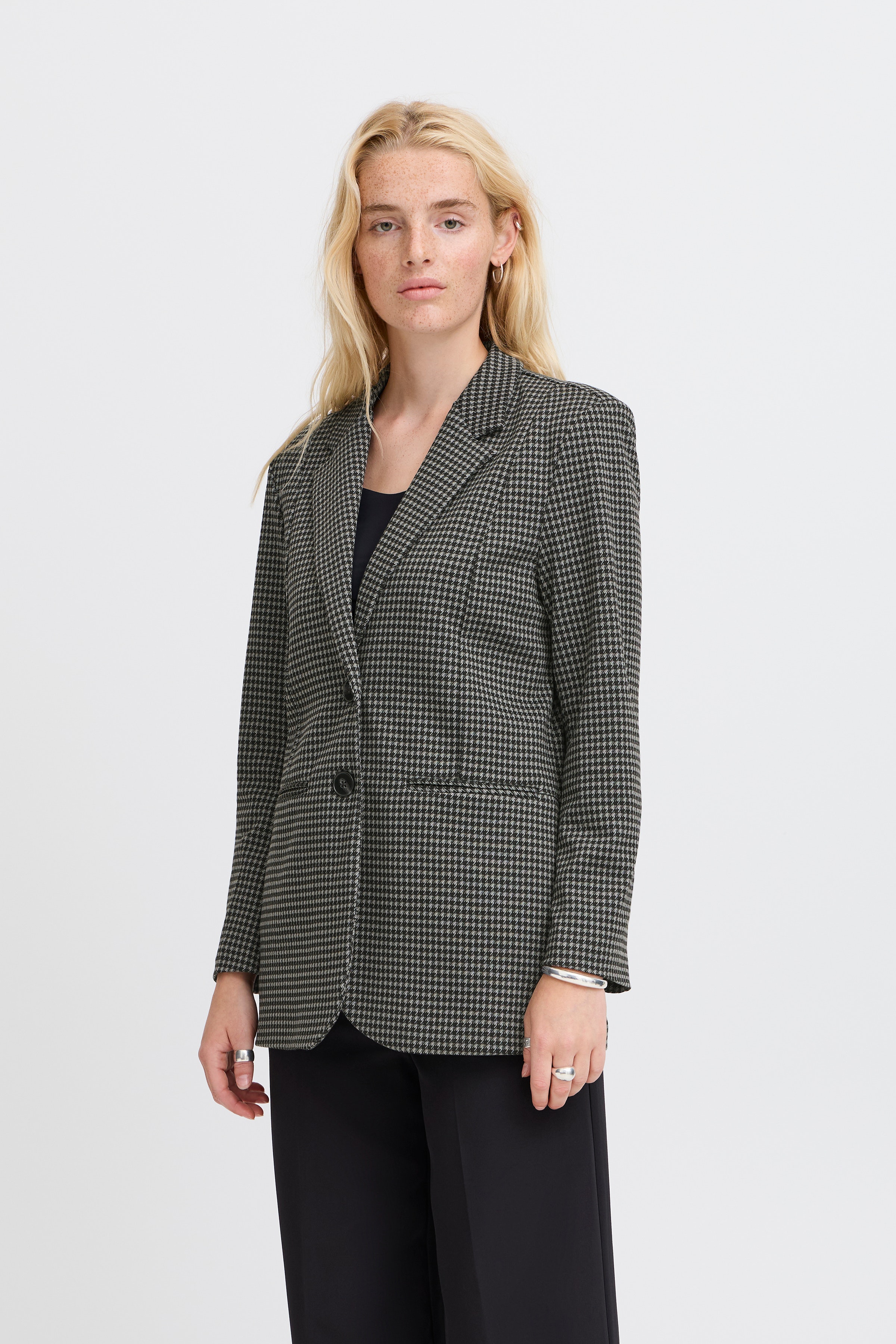 IHKATE Blazer LOOKBOOK FRONT 20122244-203946