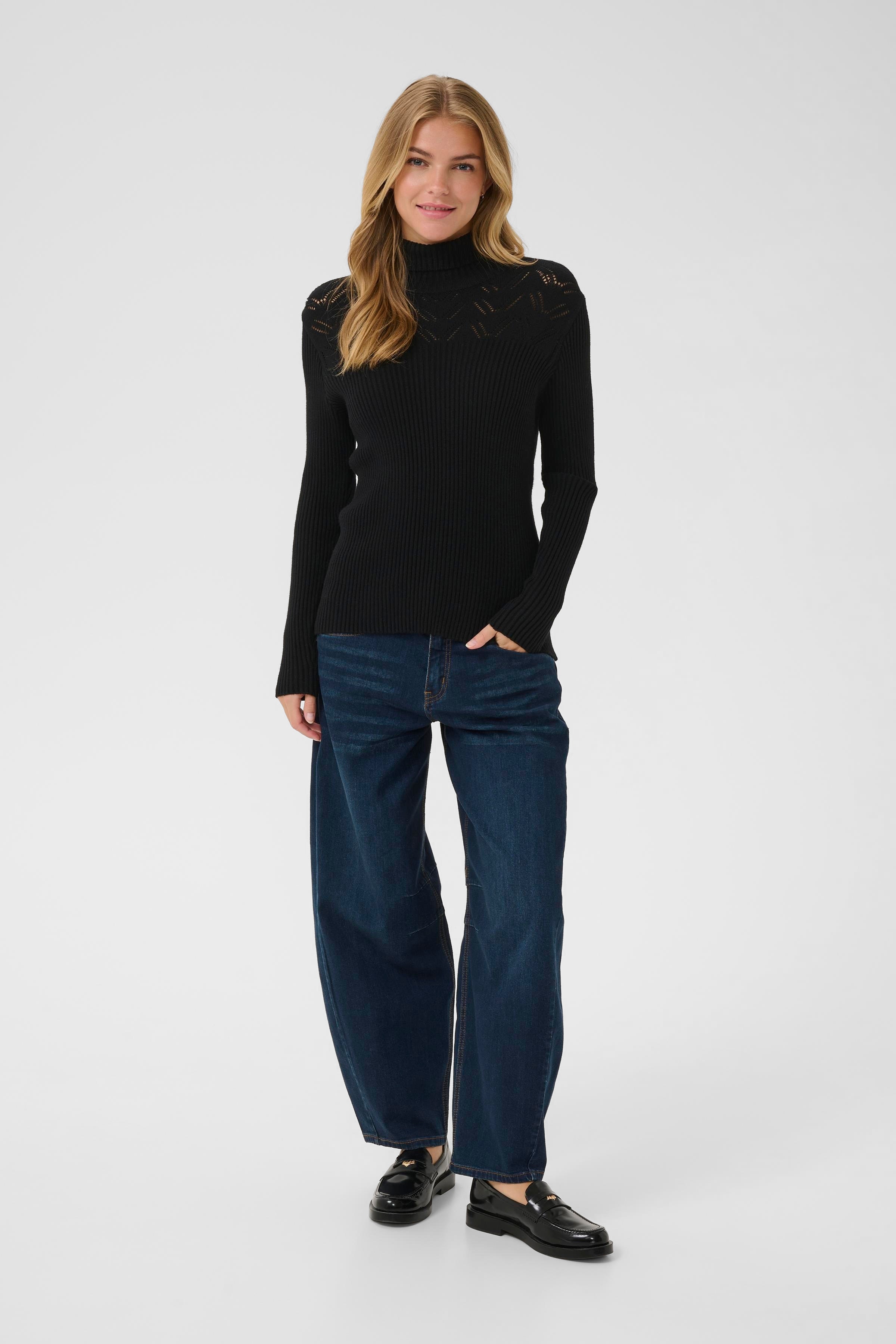 CRDela Pullover LOOKBOOK FRONT 10614331-100120