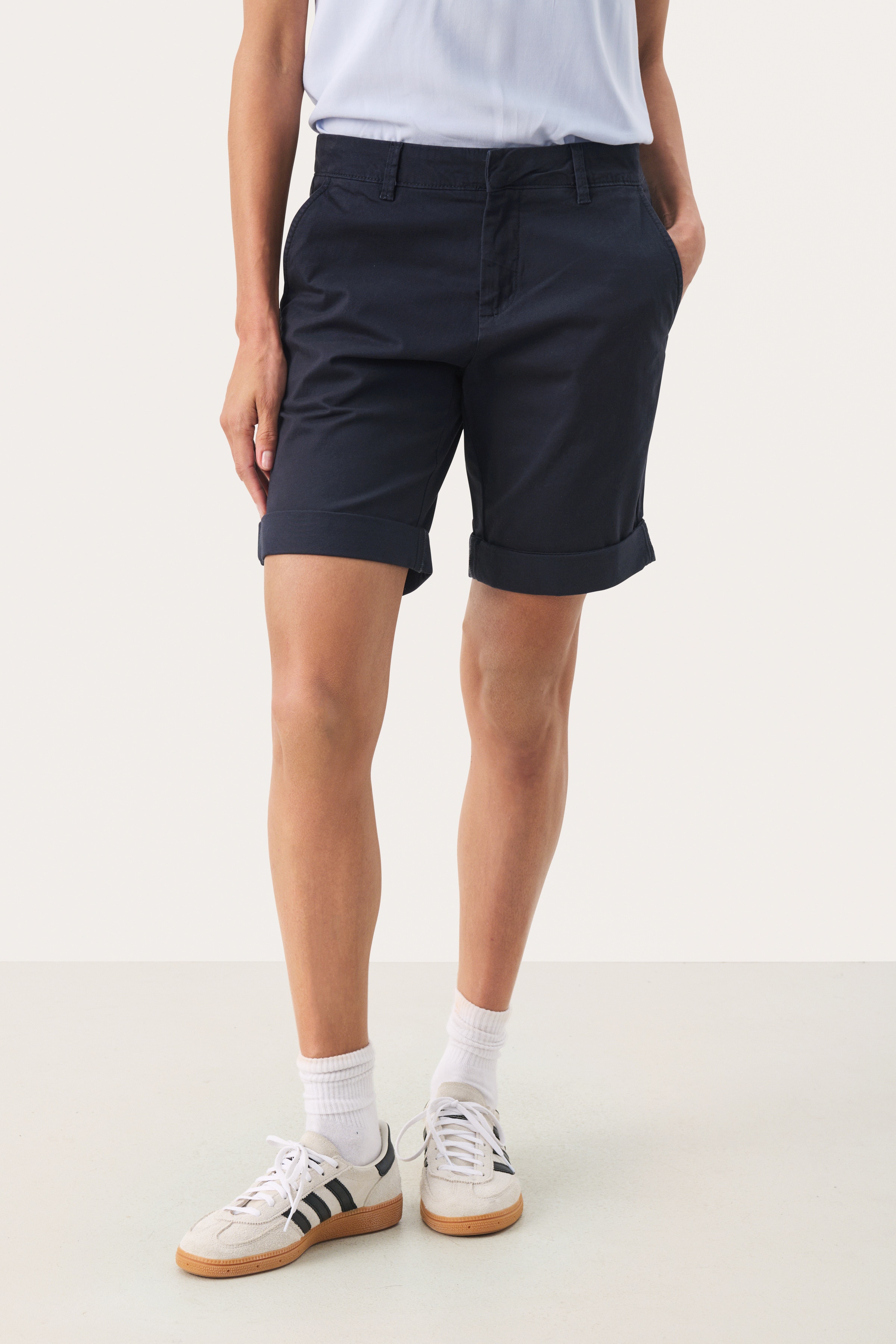 HanijanPW Shorts LOOKBOOK FRONT 30308683-194013