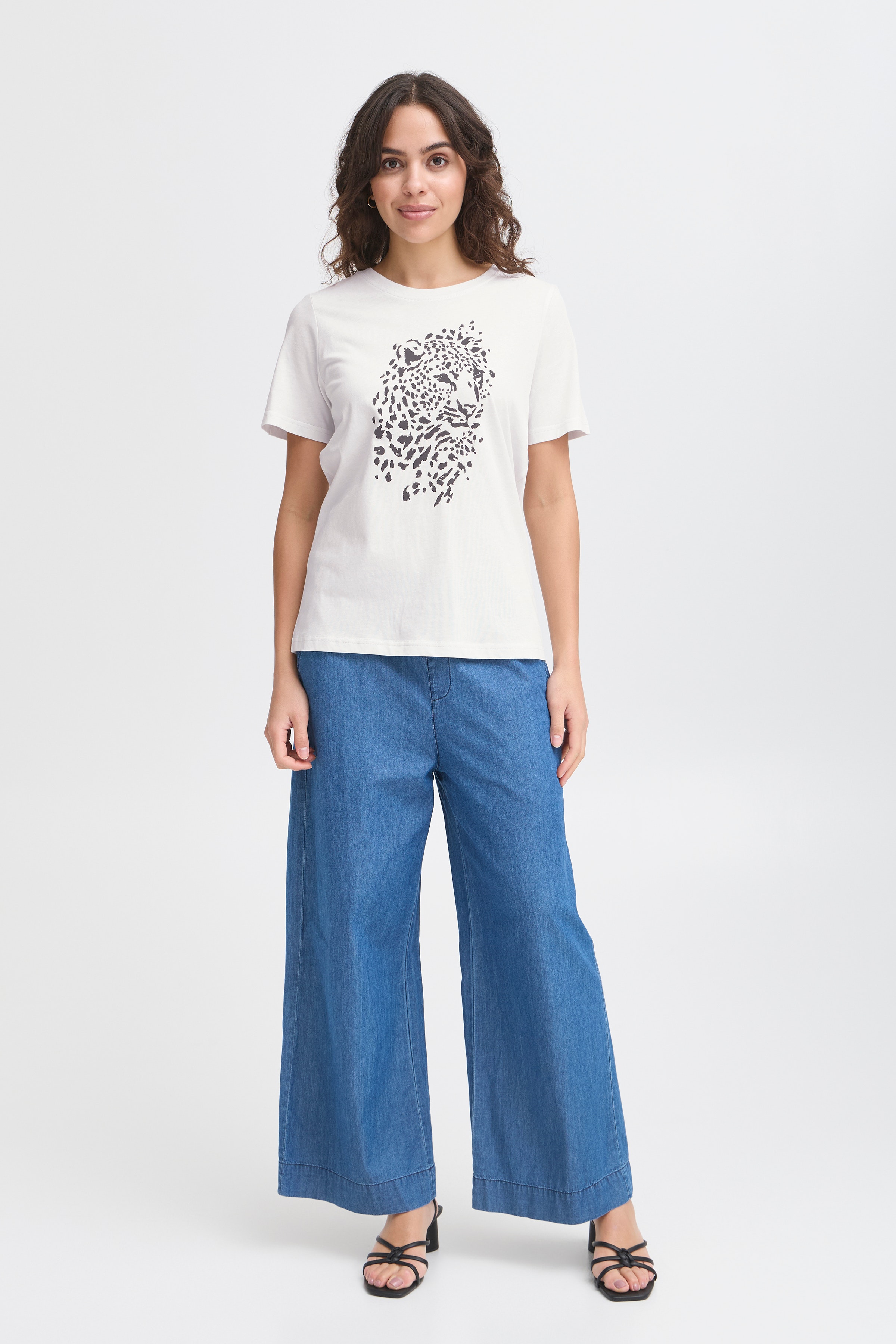 FRJUNA T-shirt LOOKBOOK FRONT 20615832-201237