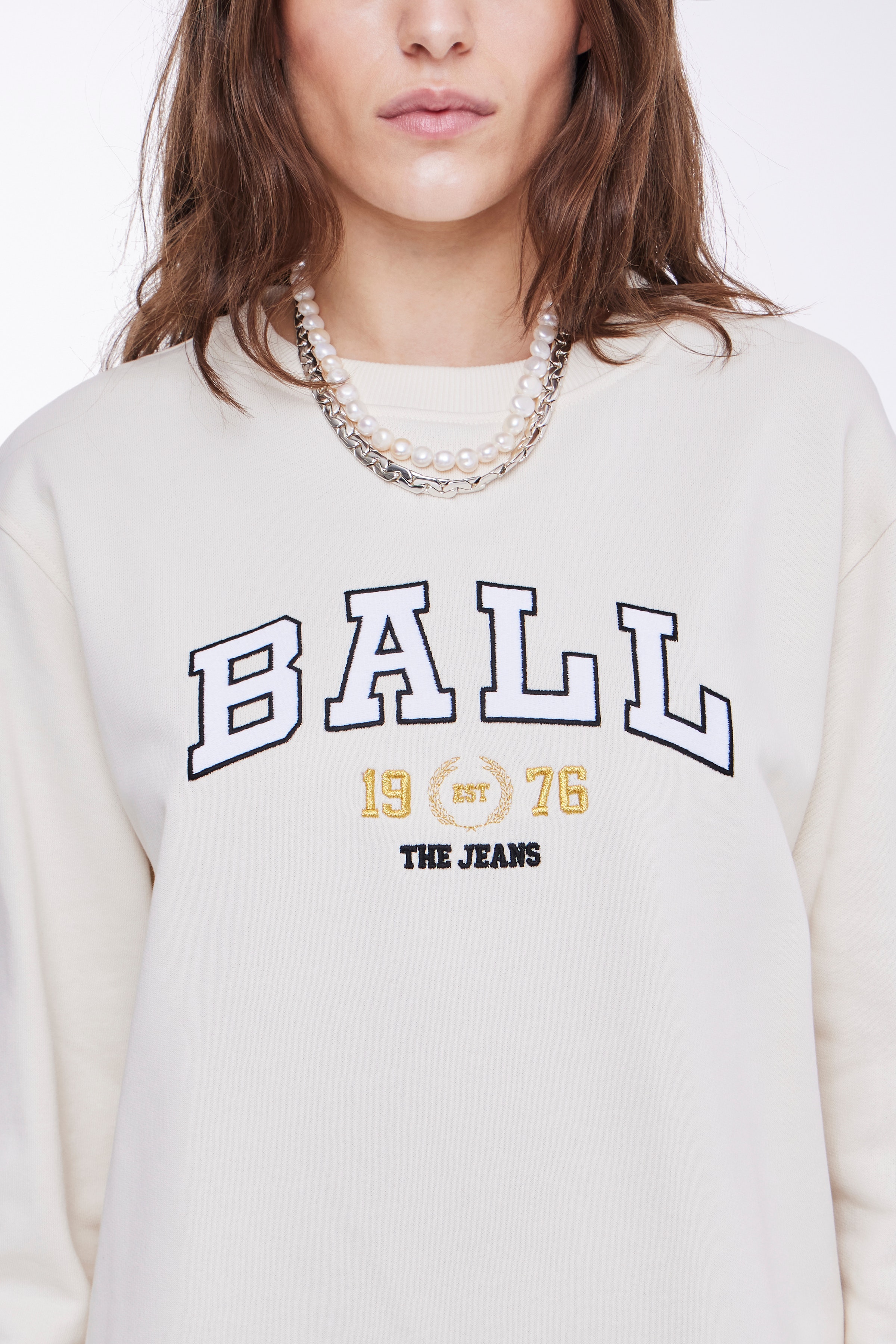 L. TAYLOR SWEATSHIRT LOOKBOOK DETAIL 50400052-110602