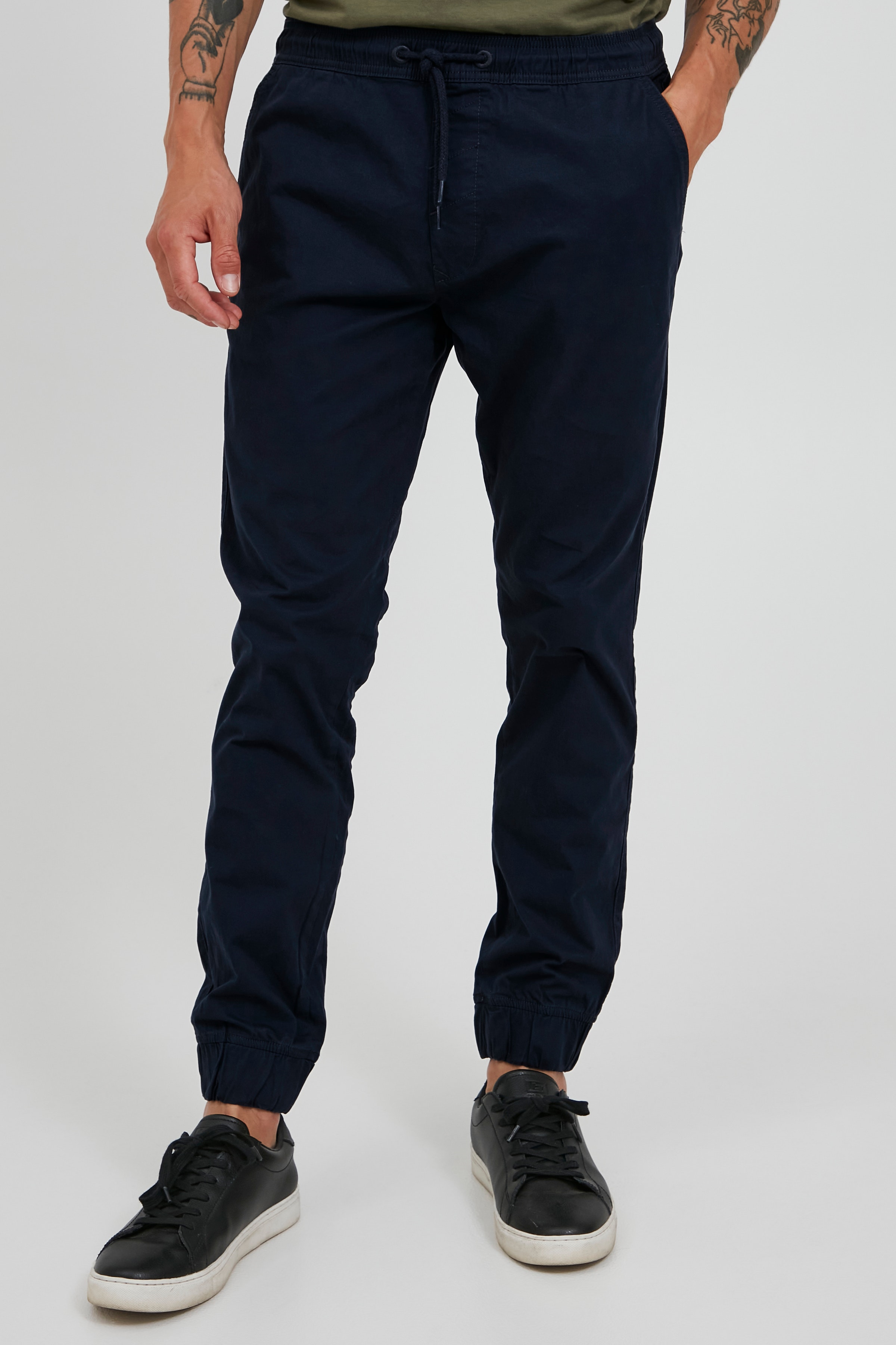 SDTRUC Trousers LOOKBOOK FRONT 21103814-791991