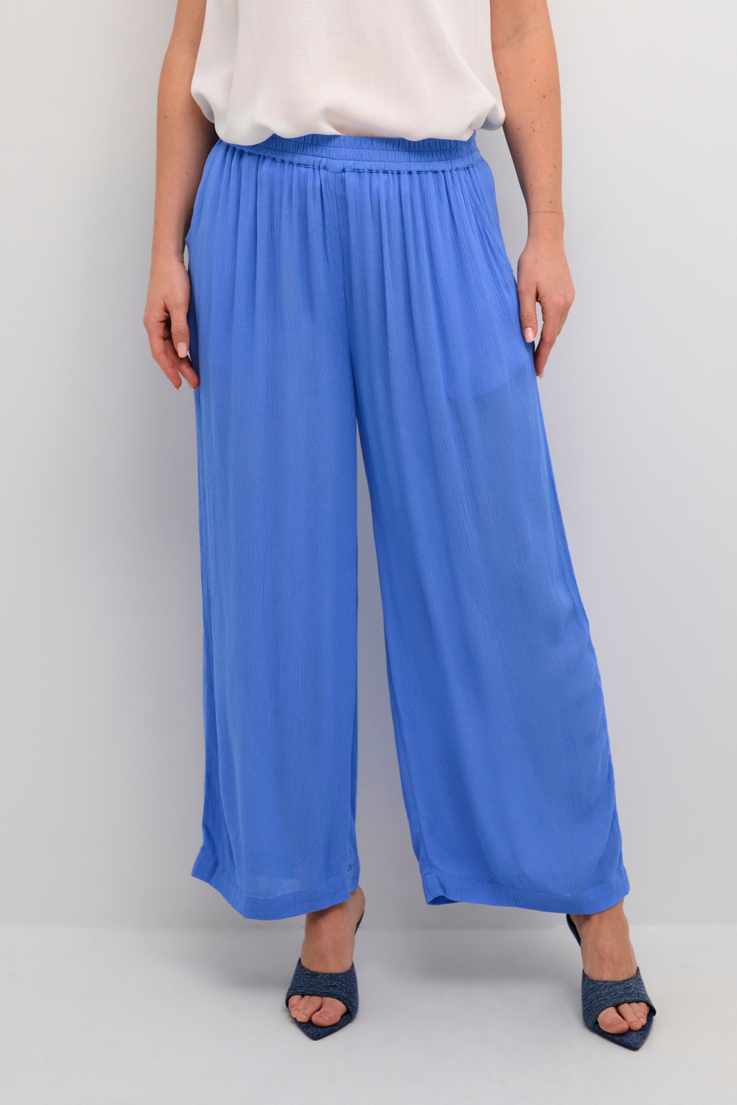 KAdacia Trousers LOOKBOOK FRONT 10506454-174037