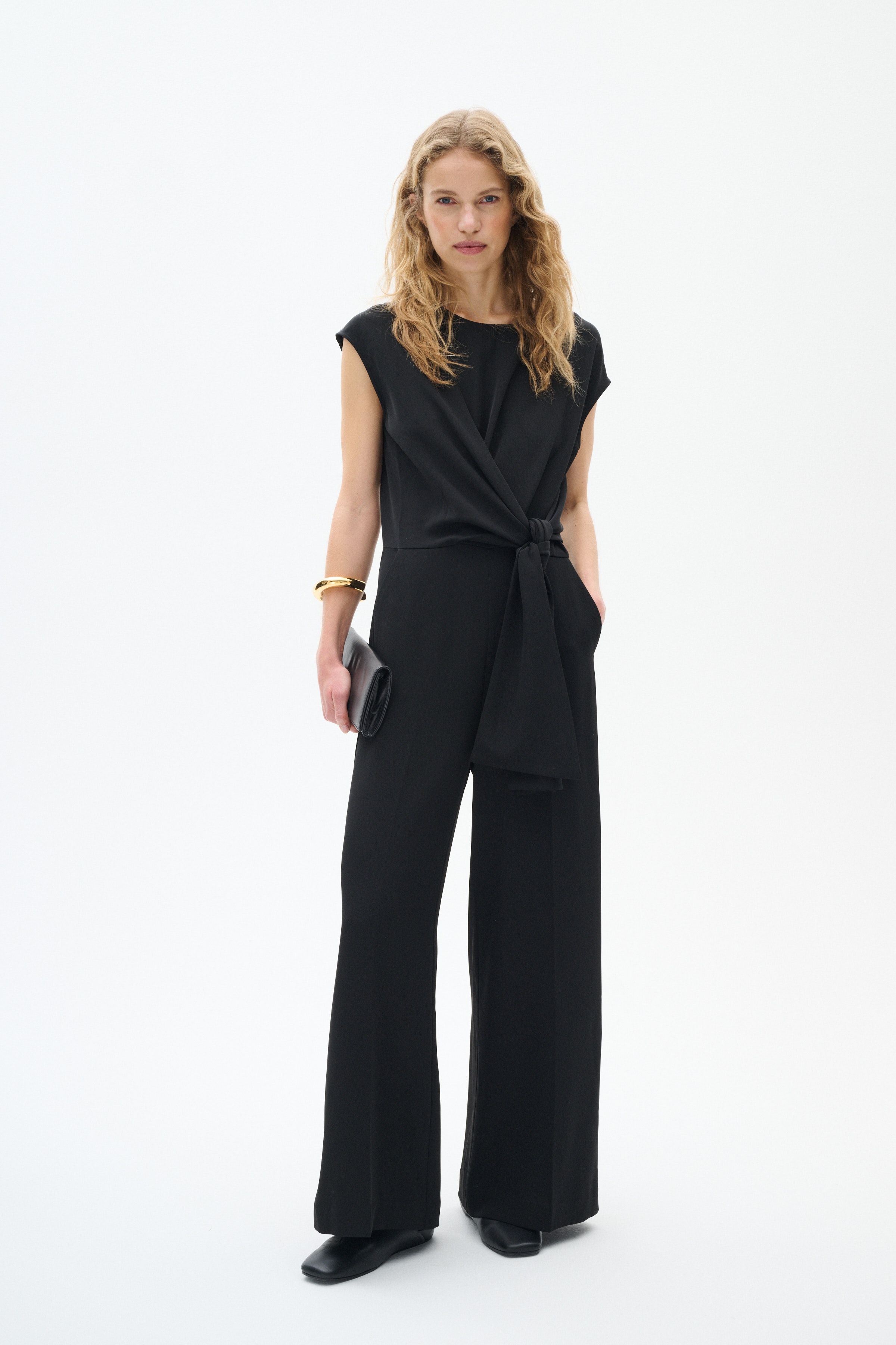 ZhenyIW Overall LOOKBOOK FRONT 30110096-194008