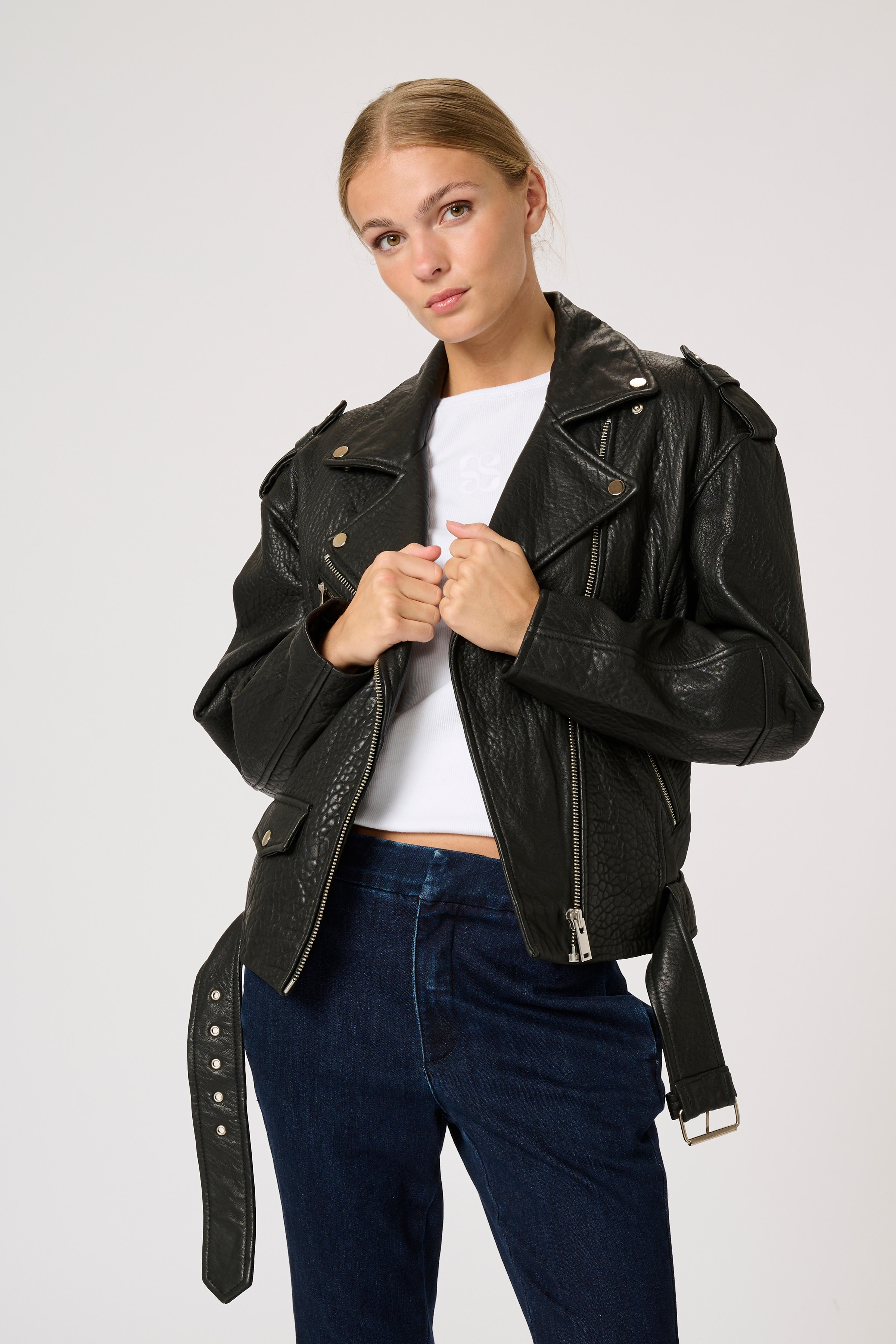 GiloMW Leather Jacket LOOKBOOK FRONT 10704354-100031