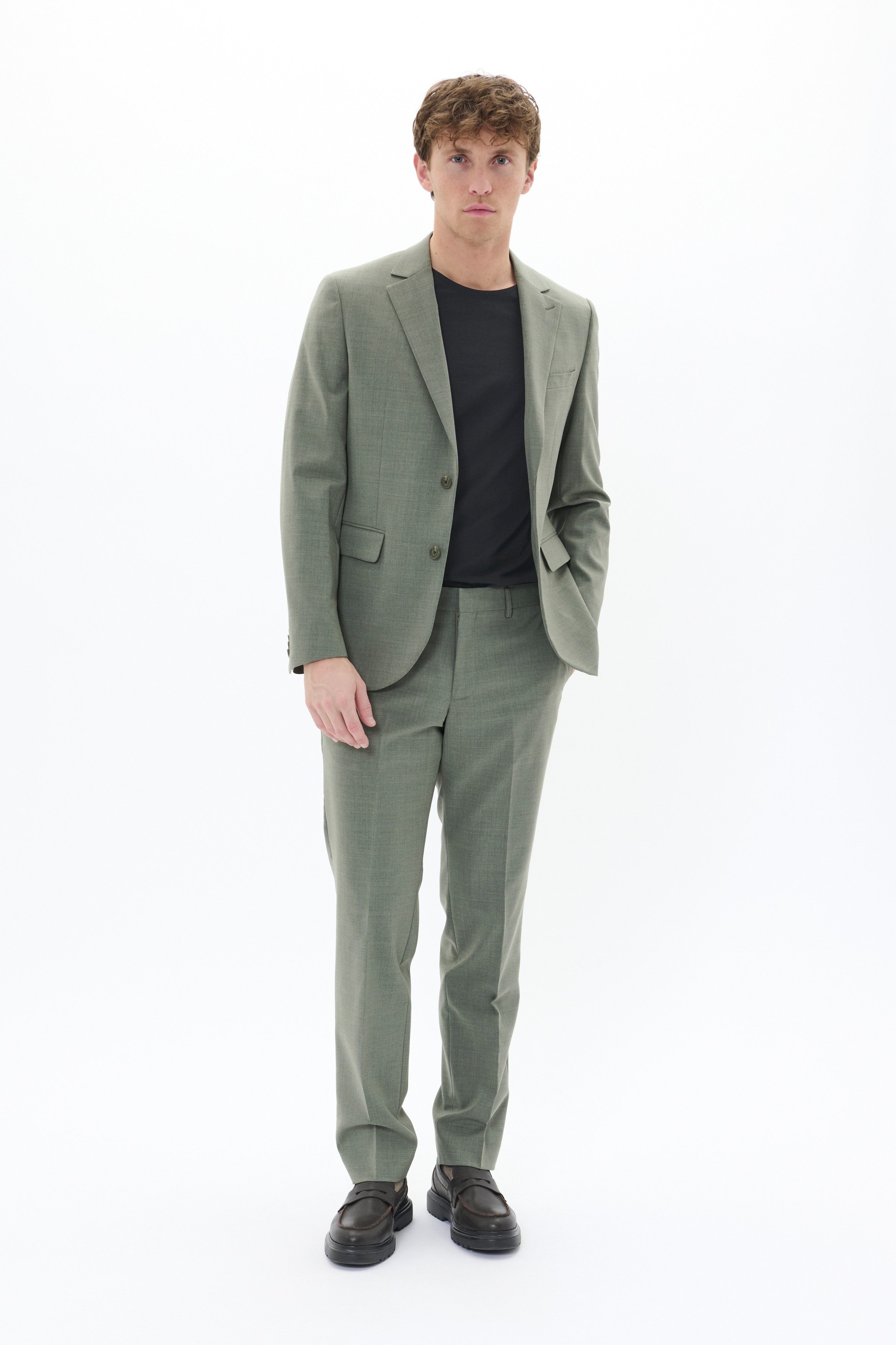 MAgeorge Blazer LOOKBOOK FRONT 30208091-180312