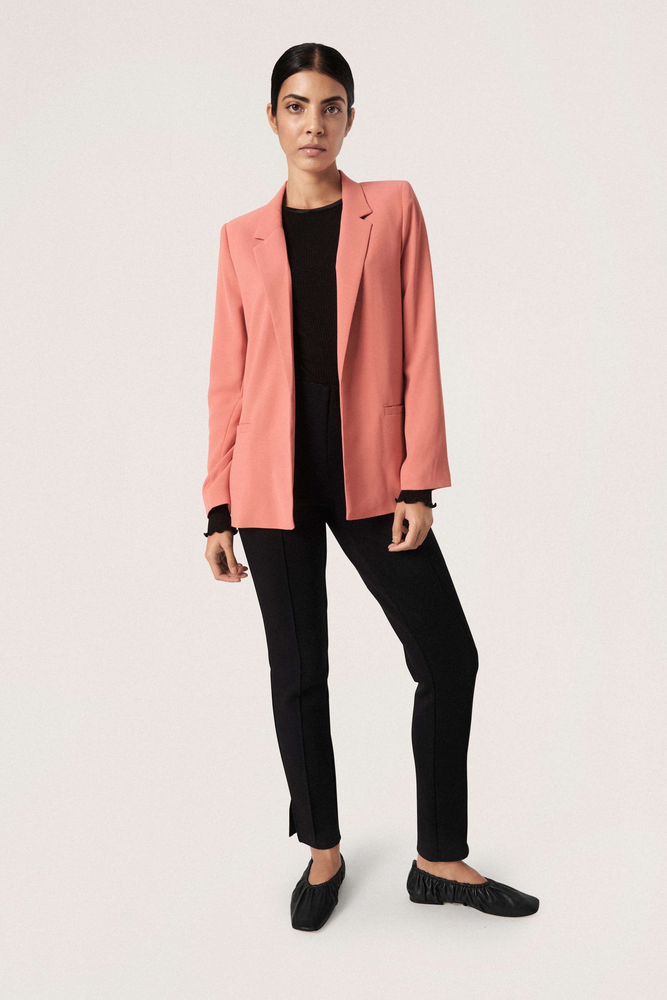 SLShirley Blazer LOOKBOOK FRONT 30405412-181629