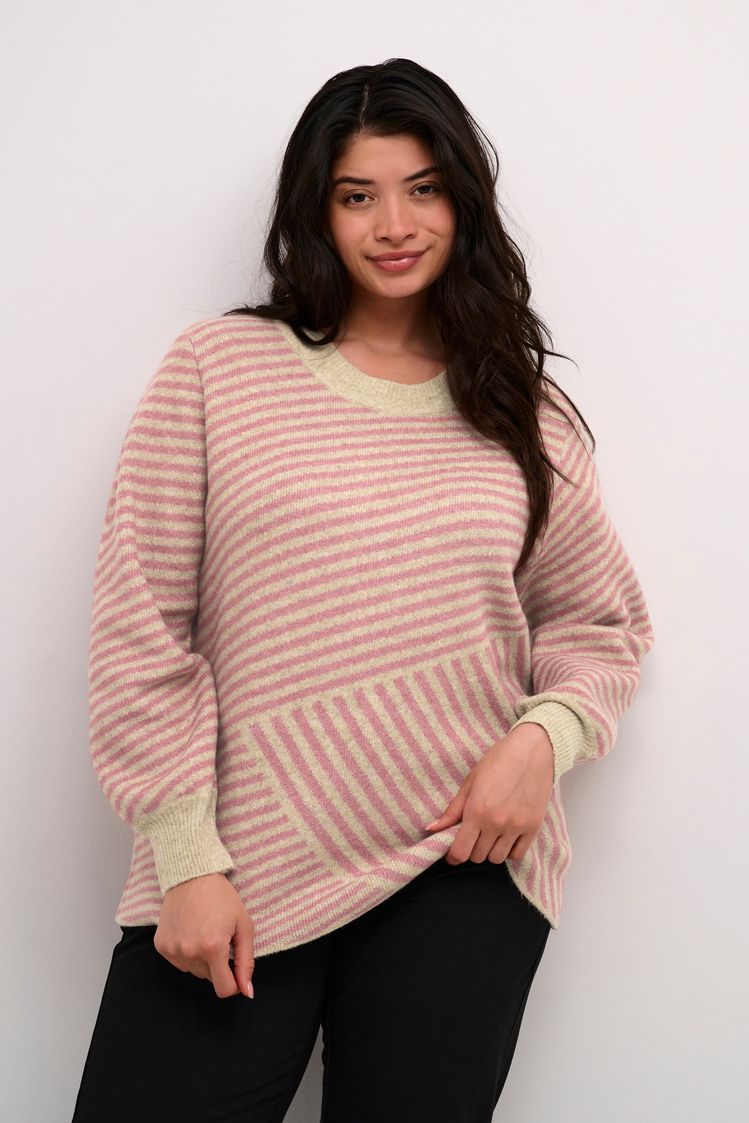 KCverina Pullover LOOKBOOK FRONT 10582595-106639