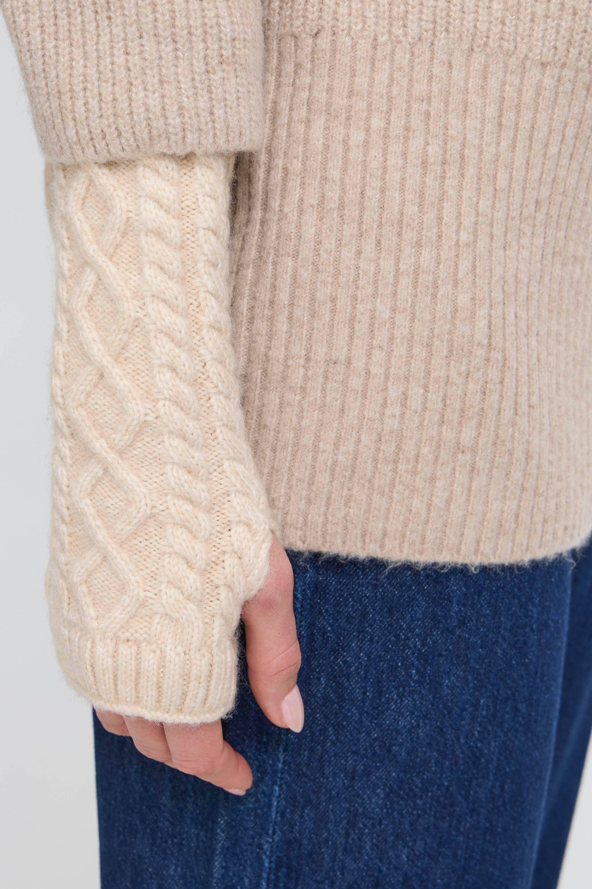 IALUCY Hansker LOOKBOOK FRONT 20124380-1304011