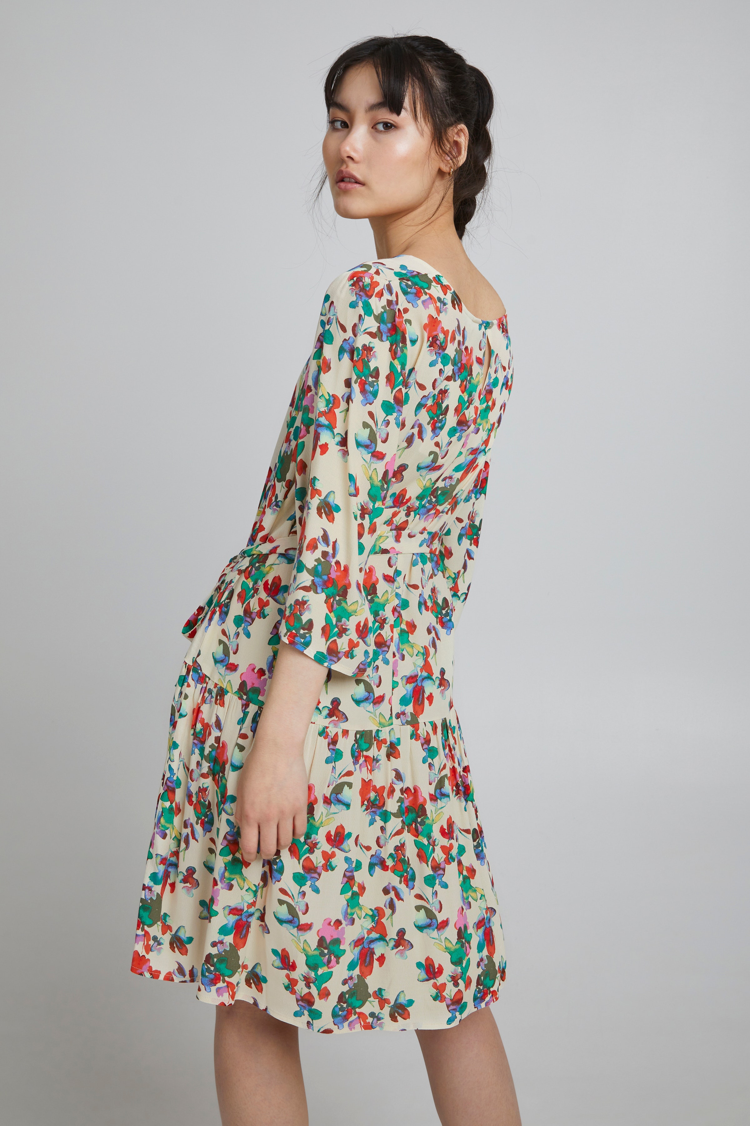 IHCUNILLA Kjole LOOKBOOK BACK 20116218-131006