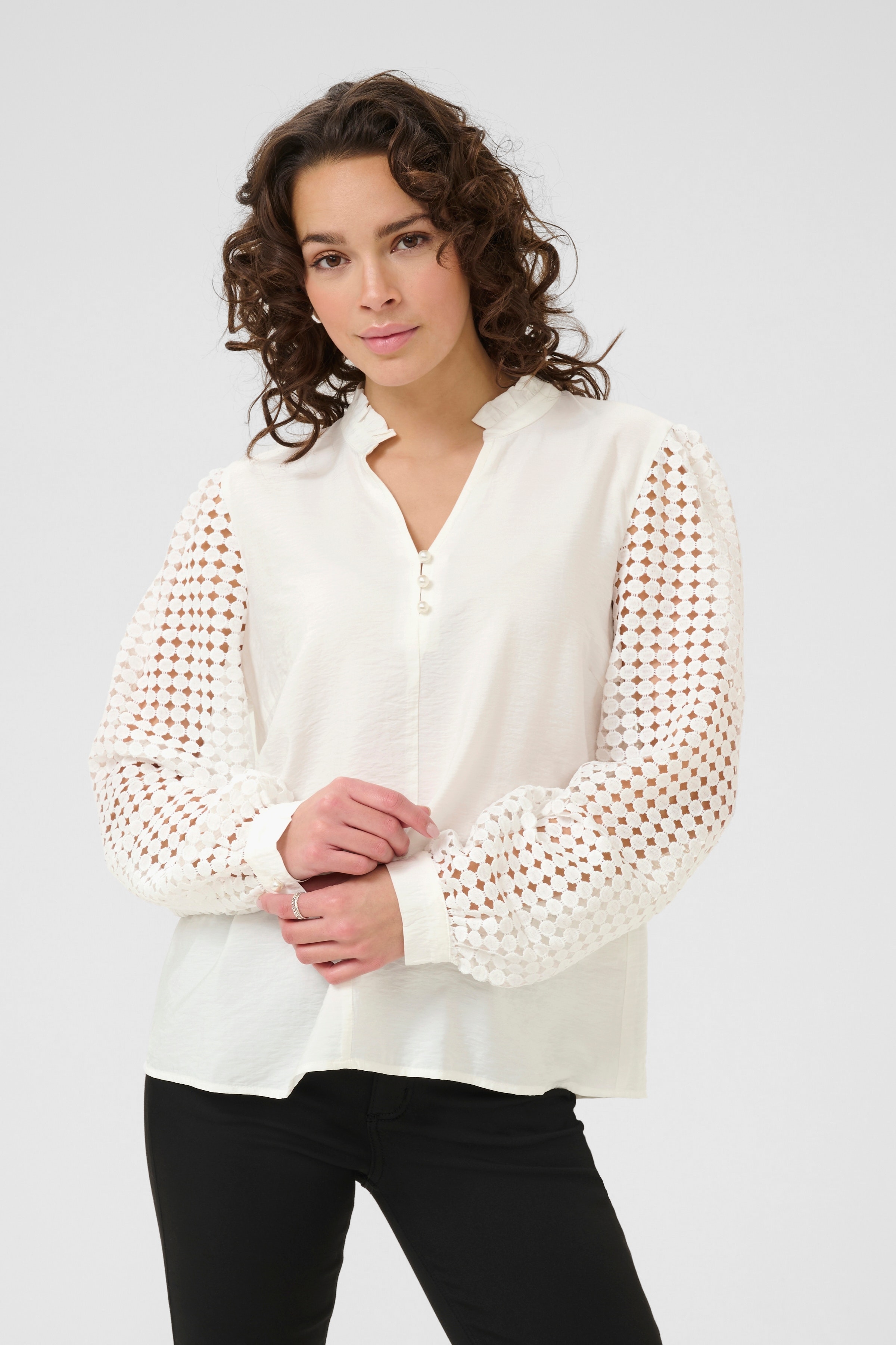 KAtulle Blus LOOKBOOK FRONT 10510733-110602