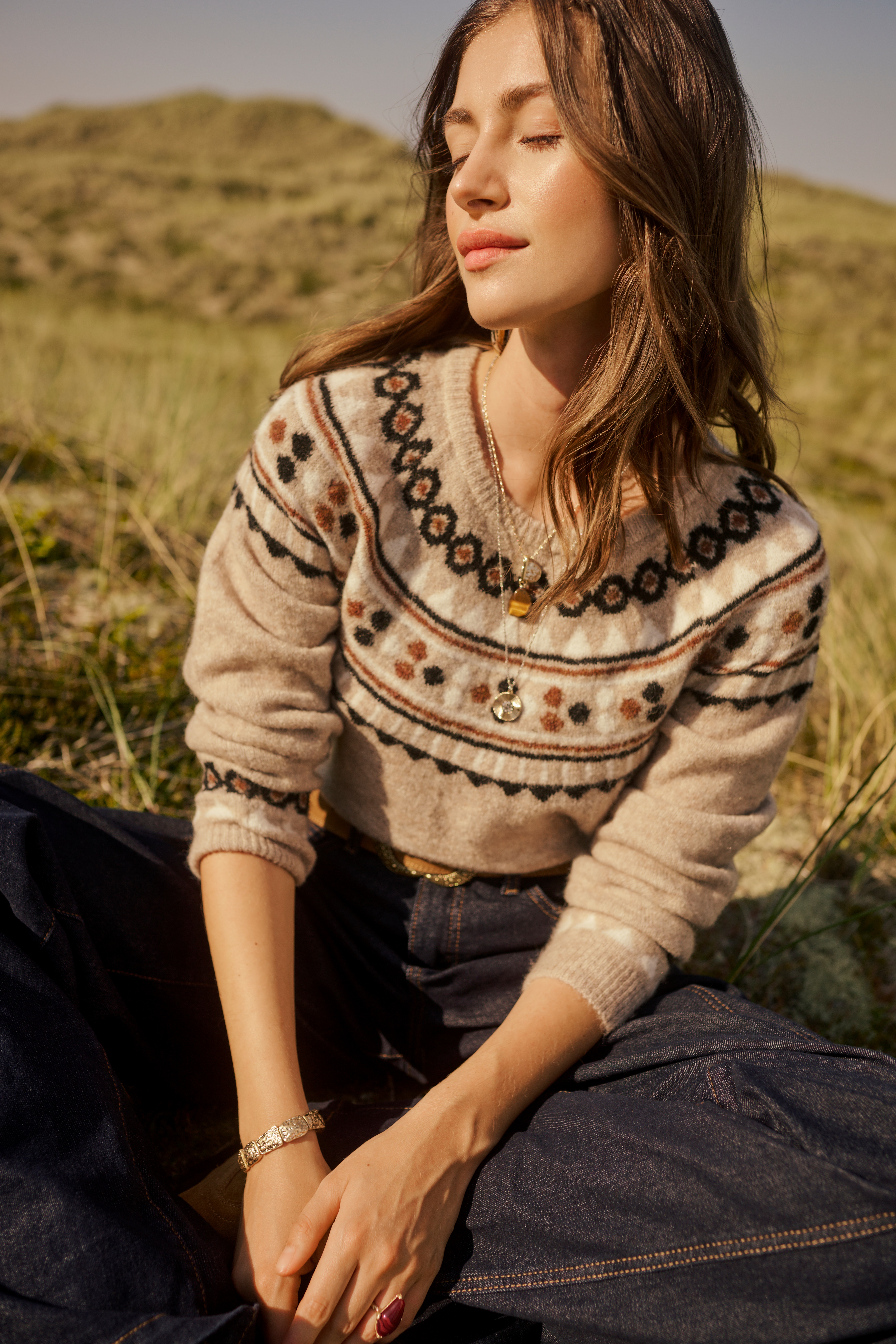 CRCherrie Pullover LOCATION NONE 10614328-1614071