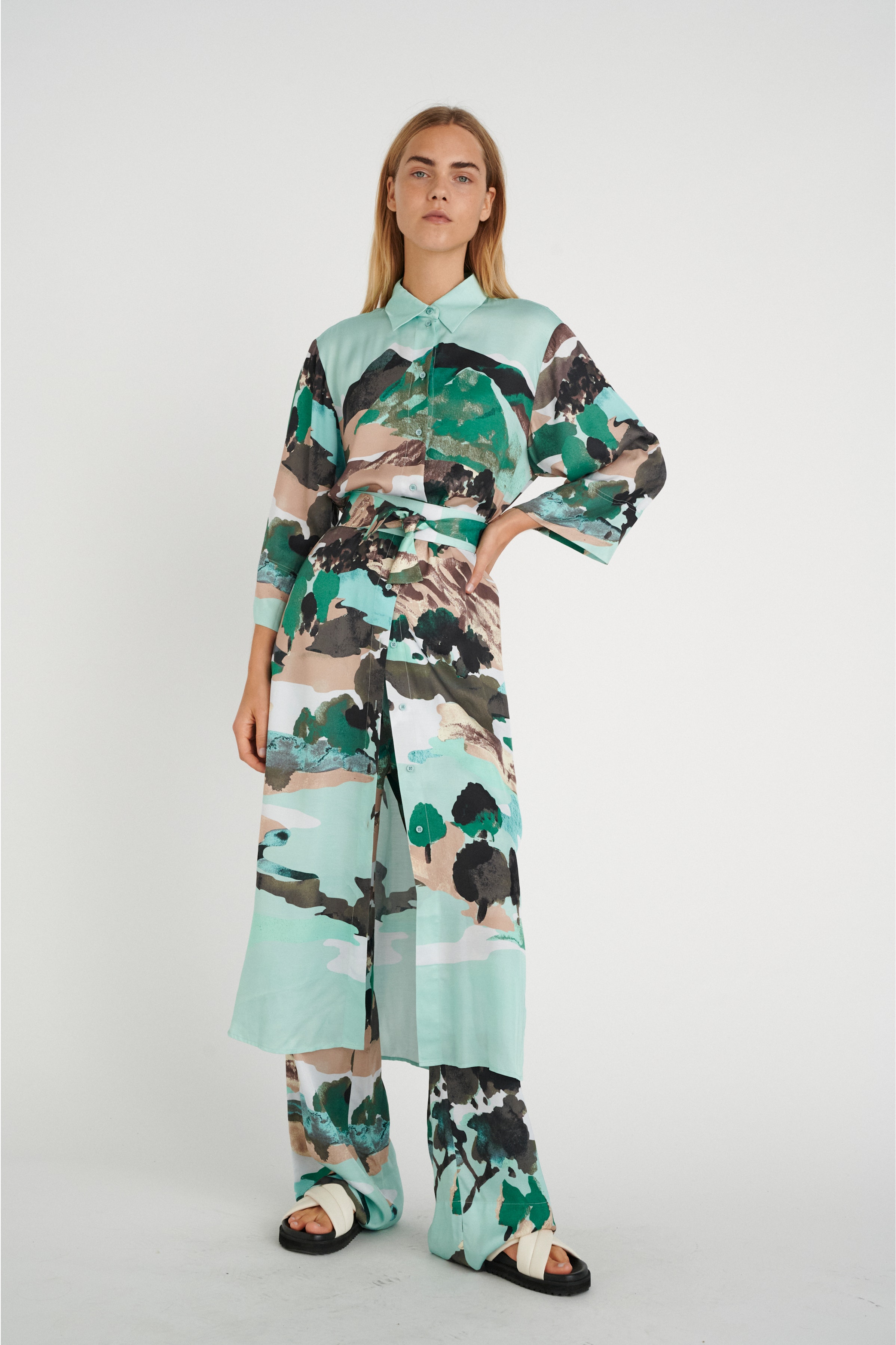 MadelineIW Kleid LOOKBOOK FRONT 30107072-301162