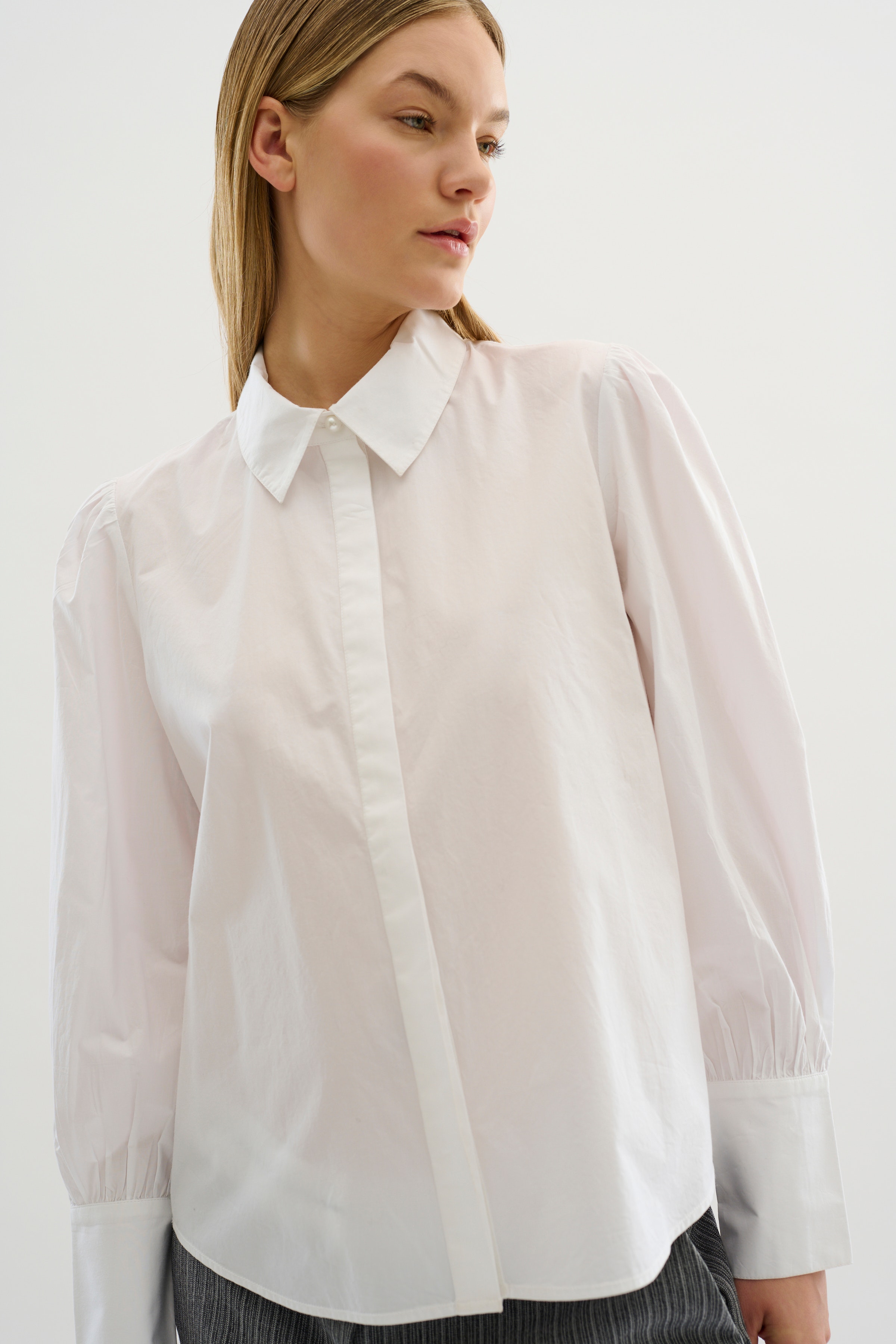 KBSimone Shirt LOOKBOOK FRONT 10105190-110601