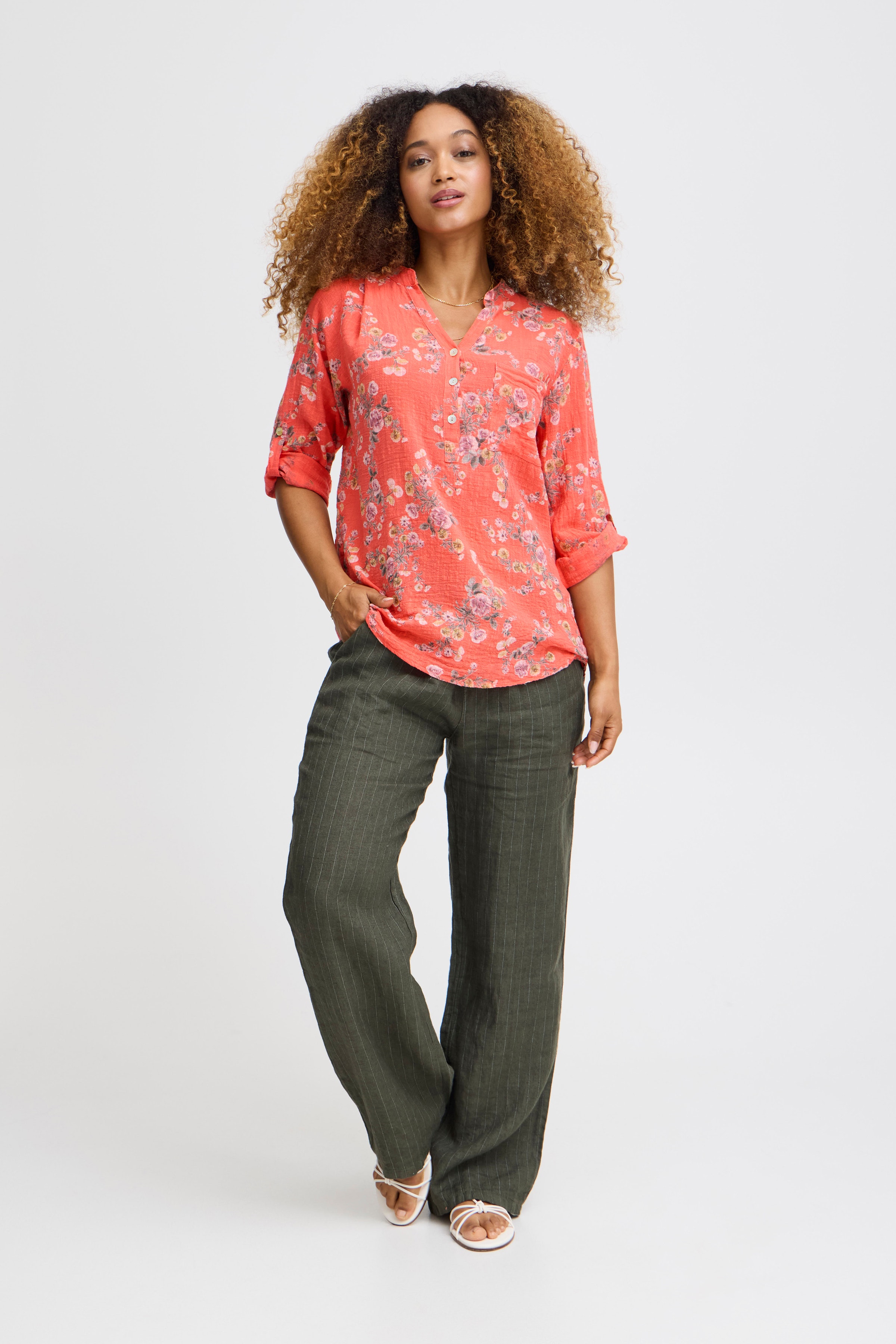 SBALEXA Bluse LOOKBOOK FRONT 22100237-171643