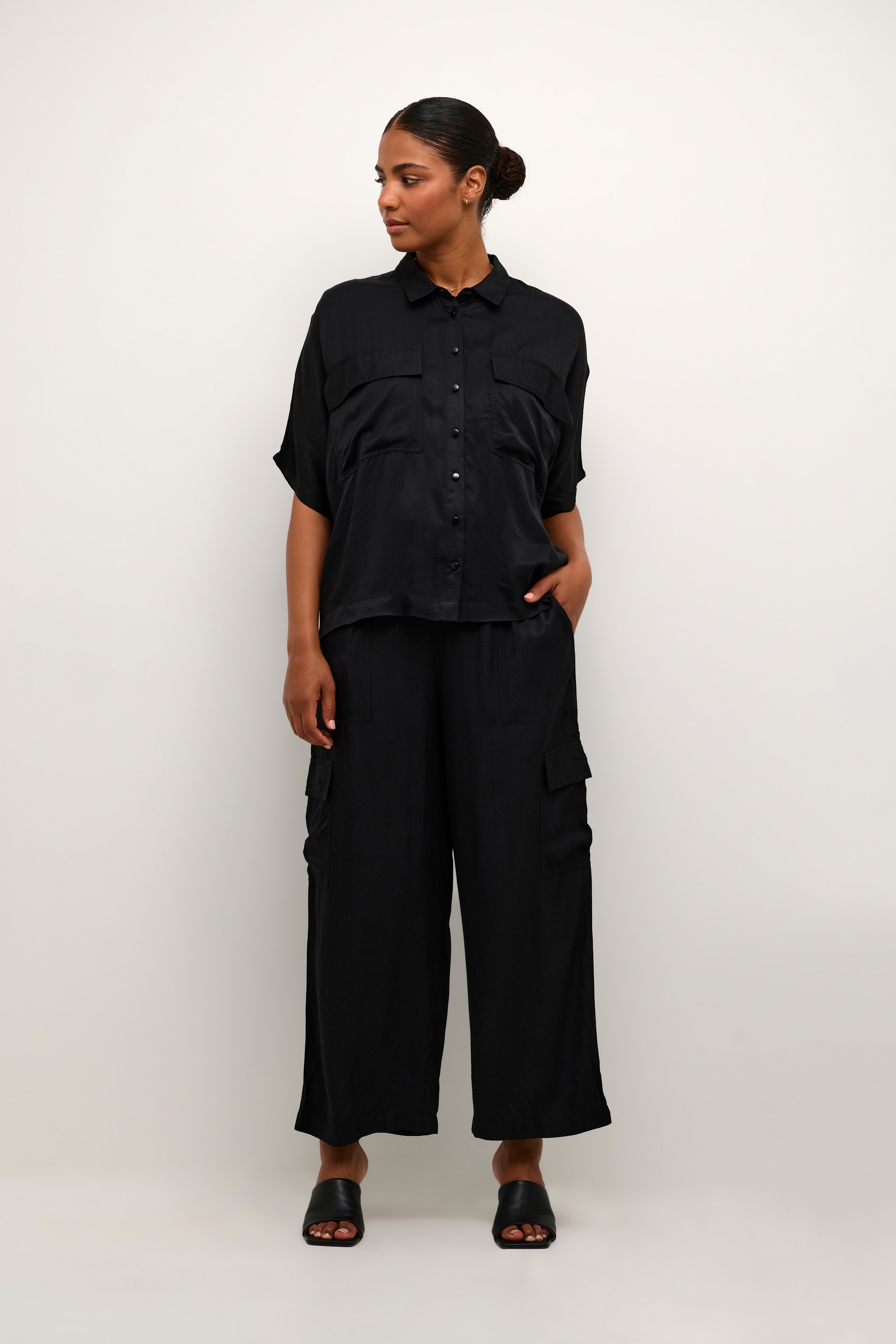 KAdicte Bukser LOOKBOOK FRONT 10507460-100121