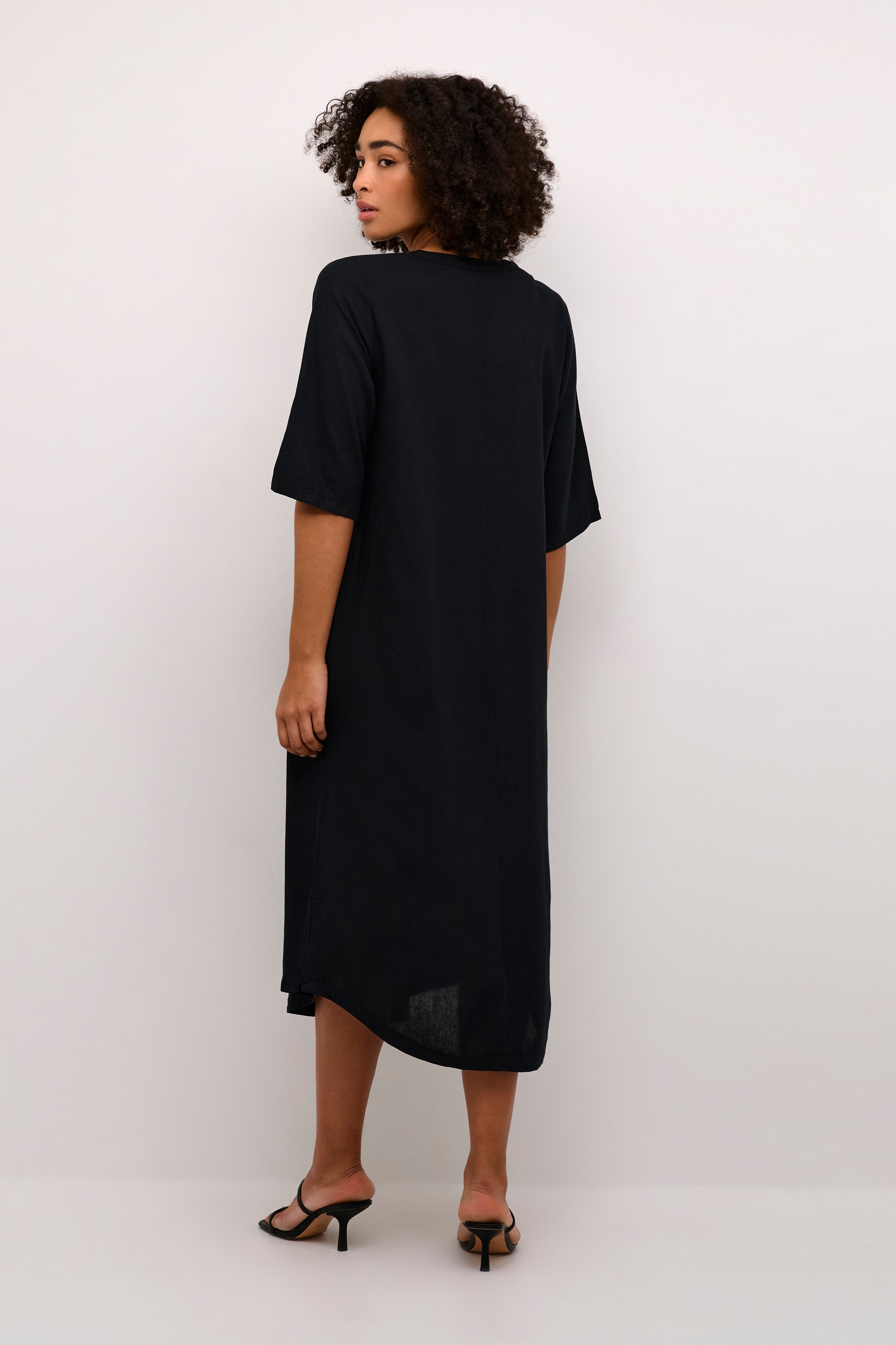 KAmilia Linen dress LOOKBOOK BACK 10508312-100121