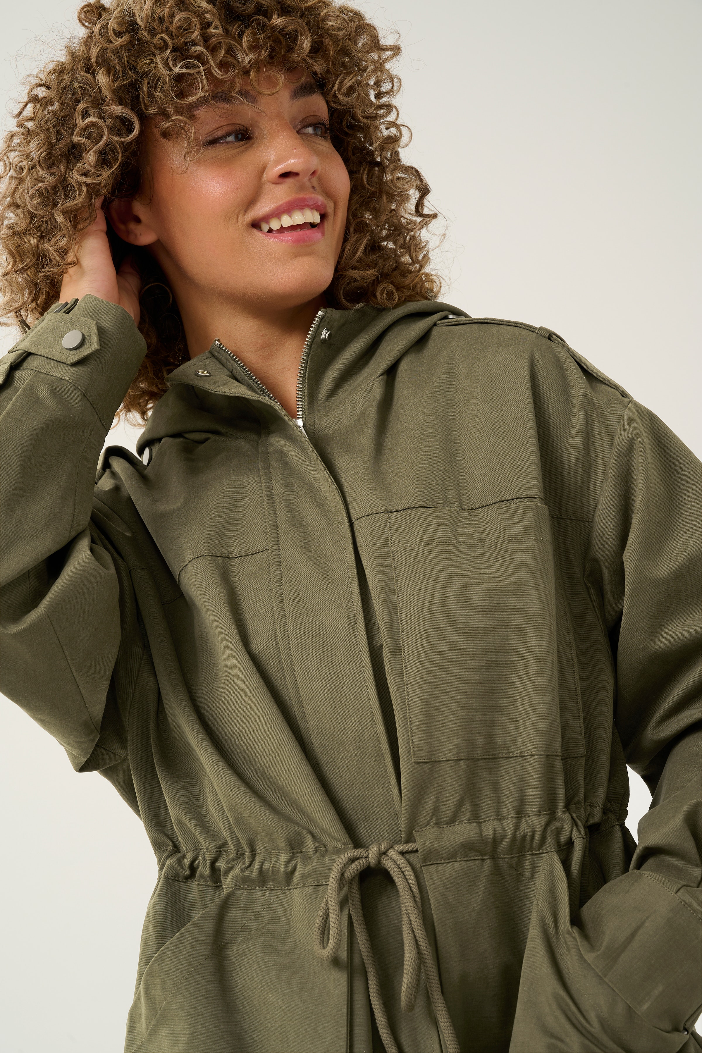 CRMaeve Outerwear LOOKBOOK DETAIL 10613201-190403