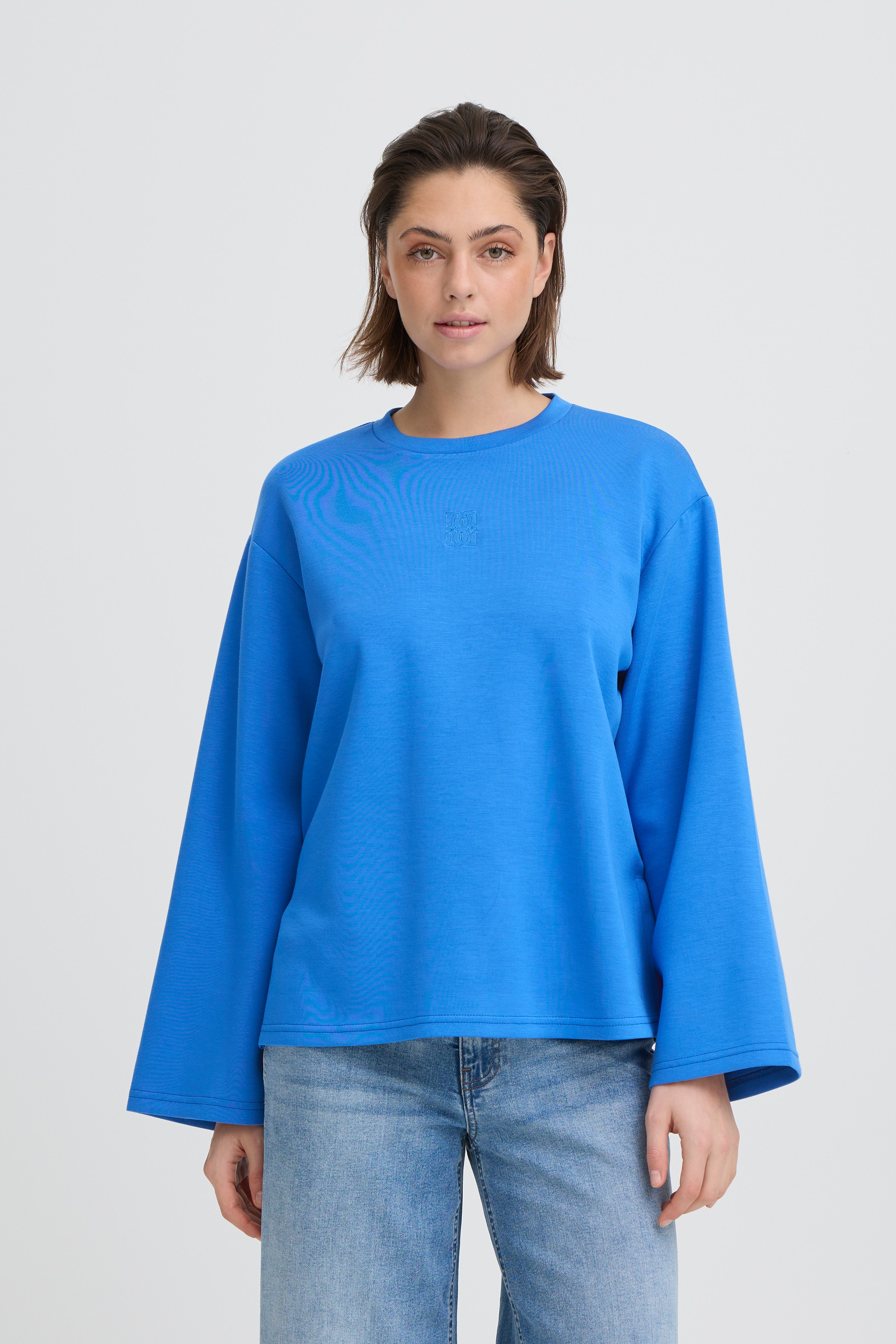 IHKATE T-shirt LOOKBOOK FRONT 20125119-184048