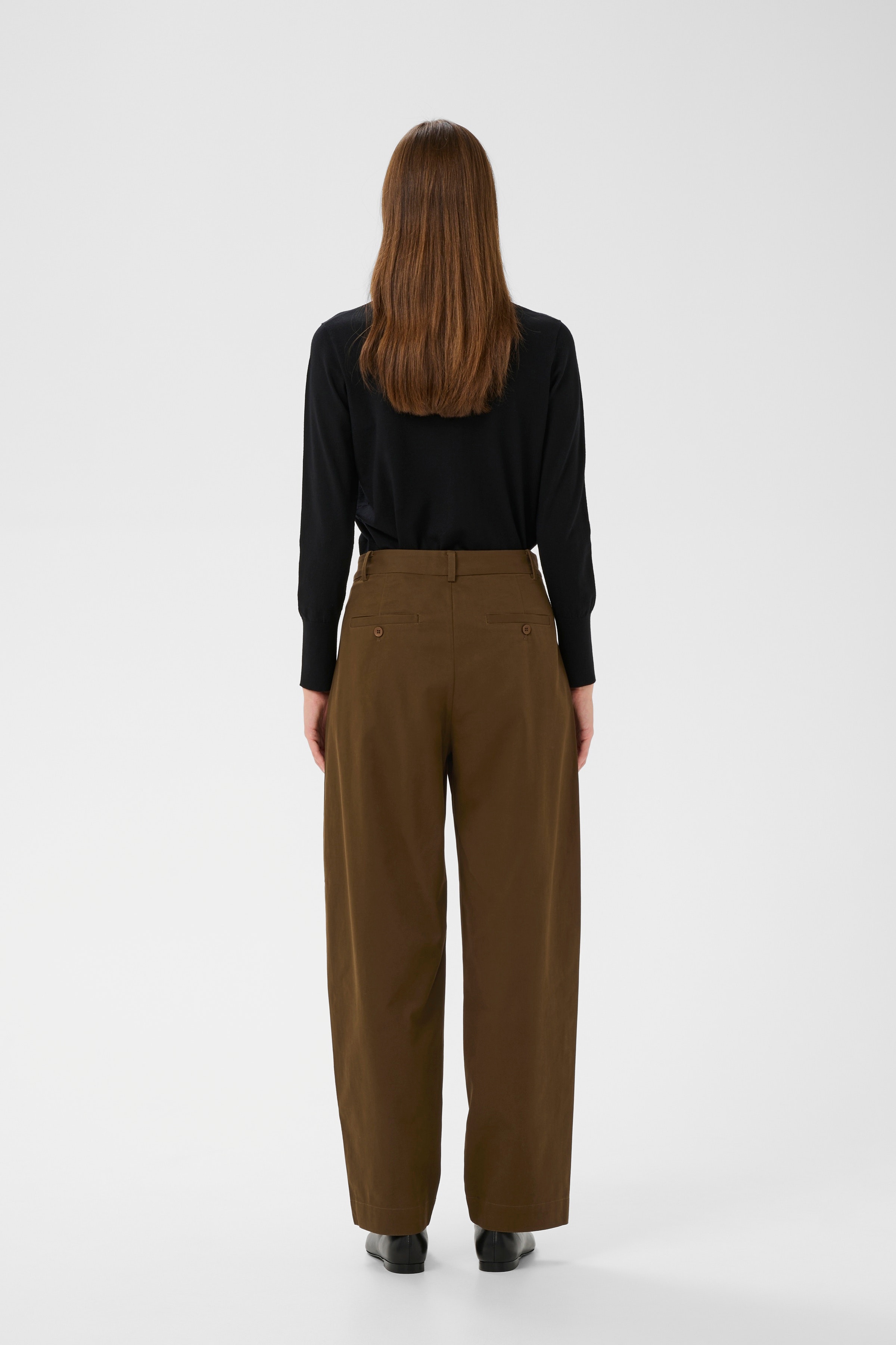 TinikkaIW Hose LOOKBOOK BACK 30111163-190815