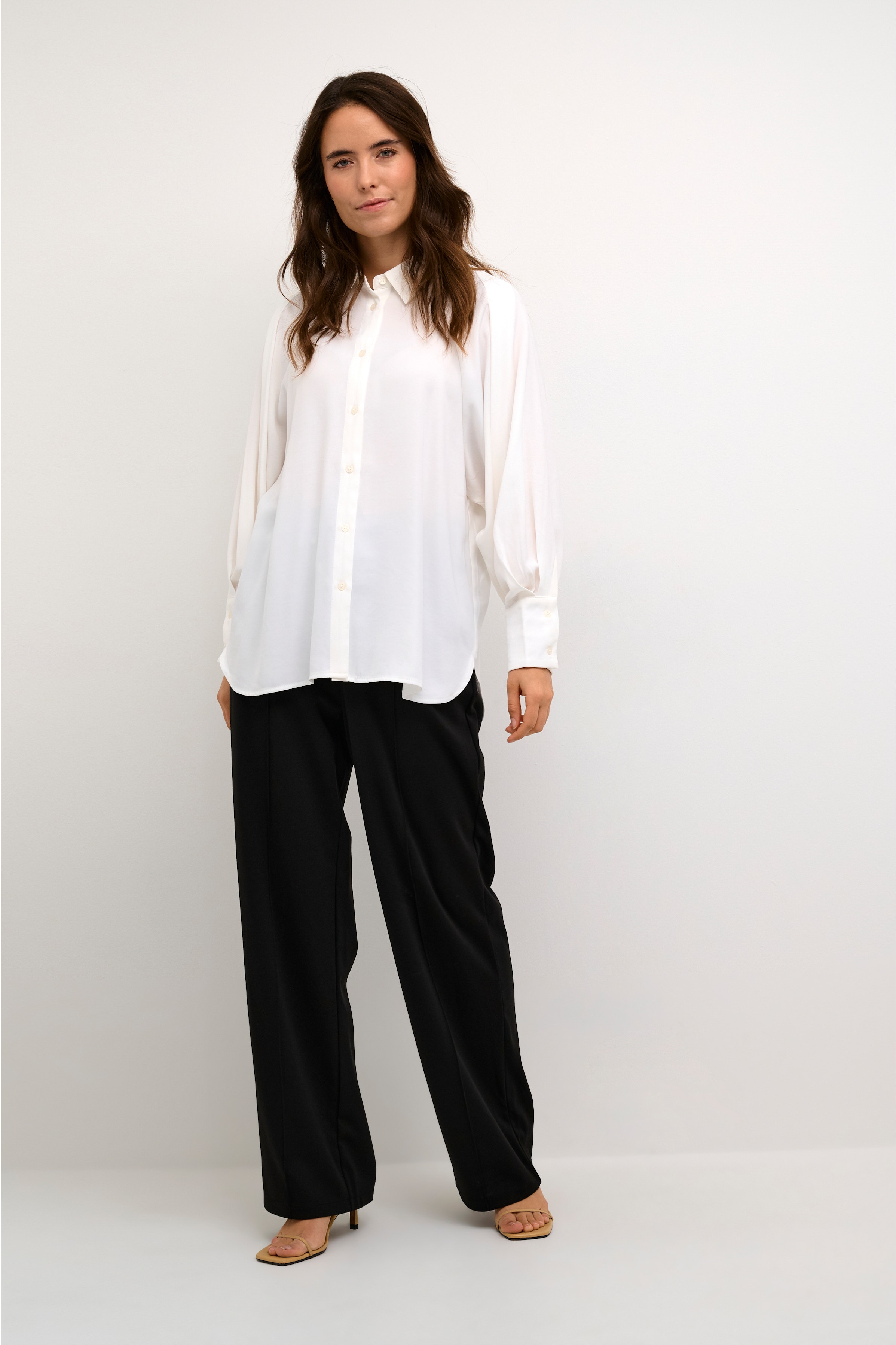 KAlea Shirt LOOKBOOK FRONT 10508534-110602