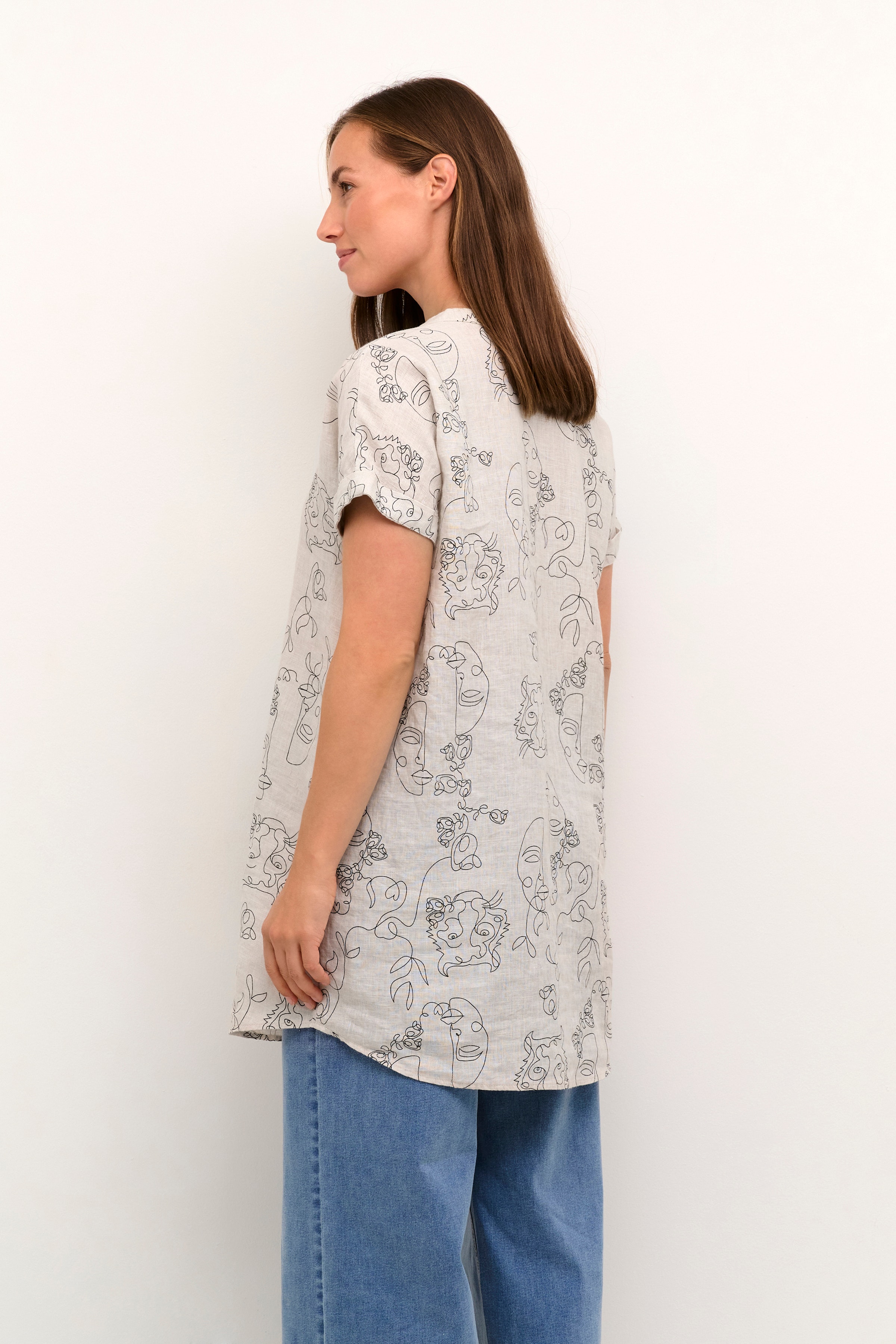 CRBellis Linen tunic LOOKBOOK BACK 10612266-105559