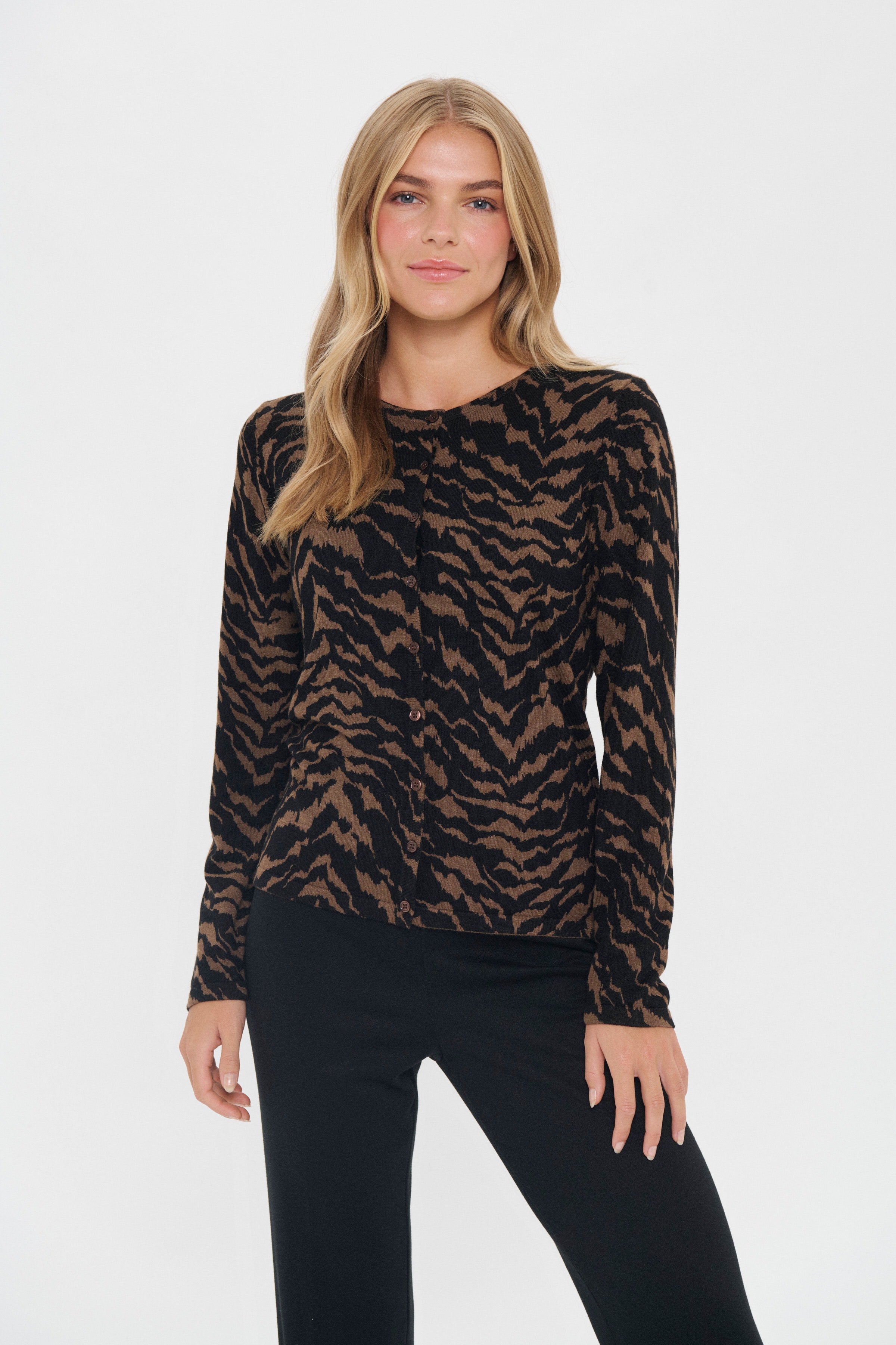 ZhilaSZ Vest LOOKBOOK FRONT 30513973-304346