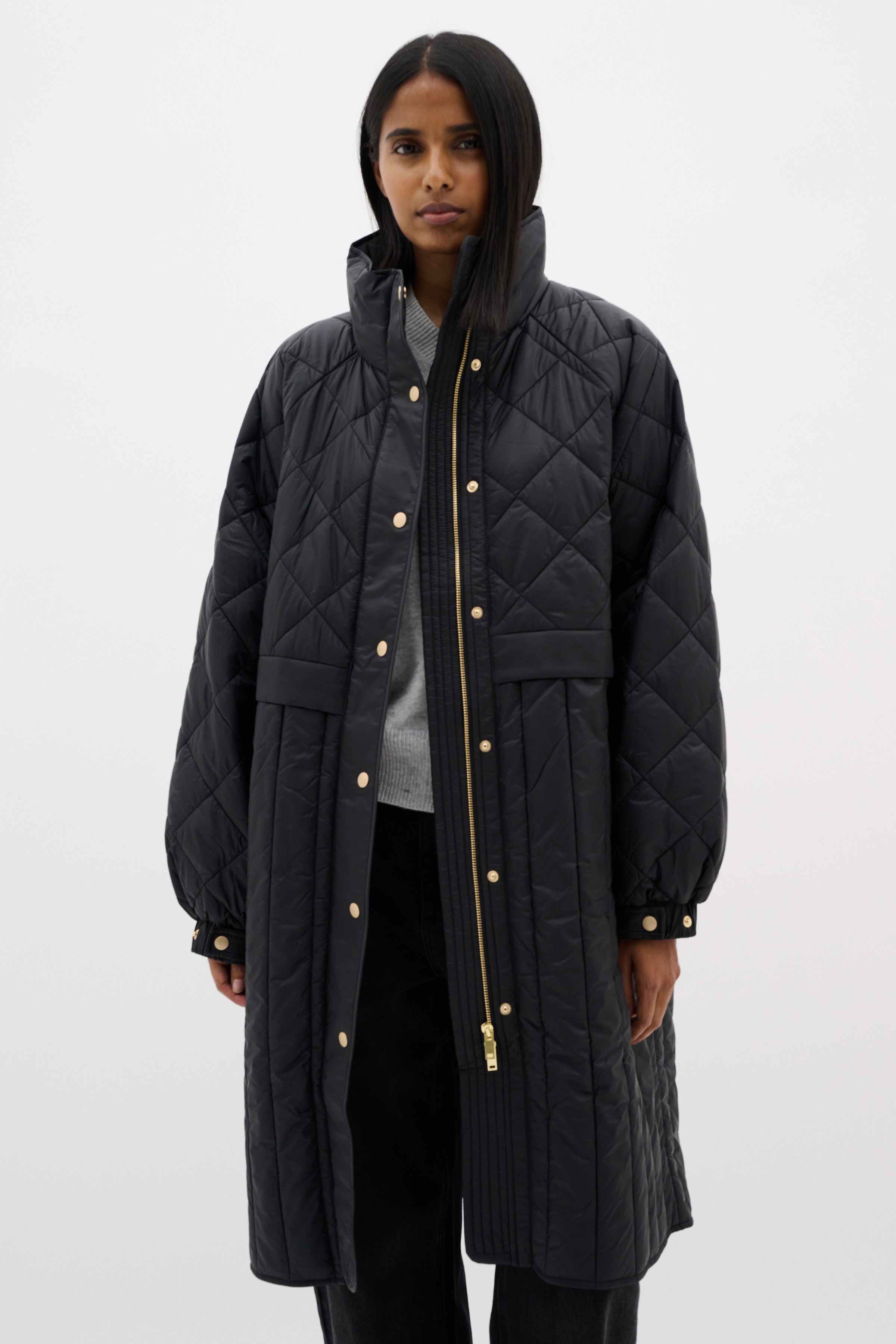KarmelIW Coat LOOKBOOK FRONT 30110660-194008