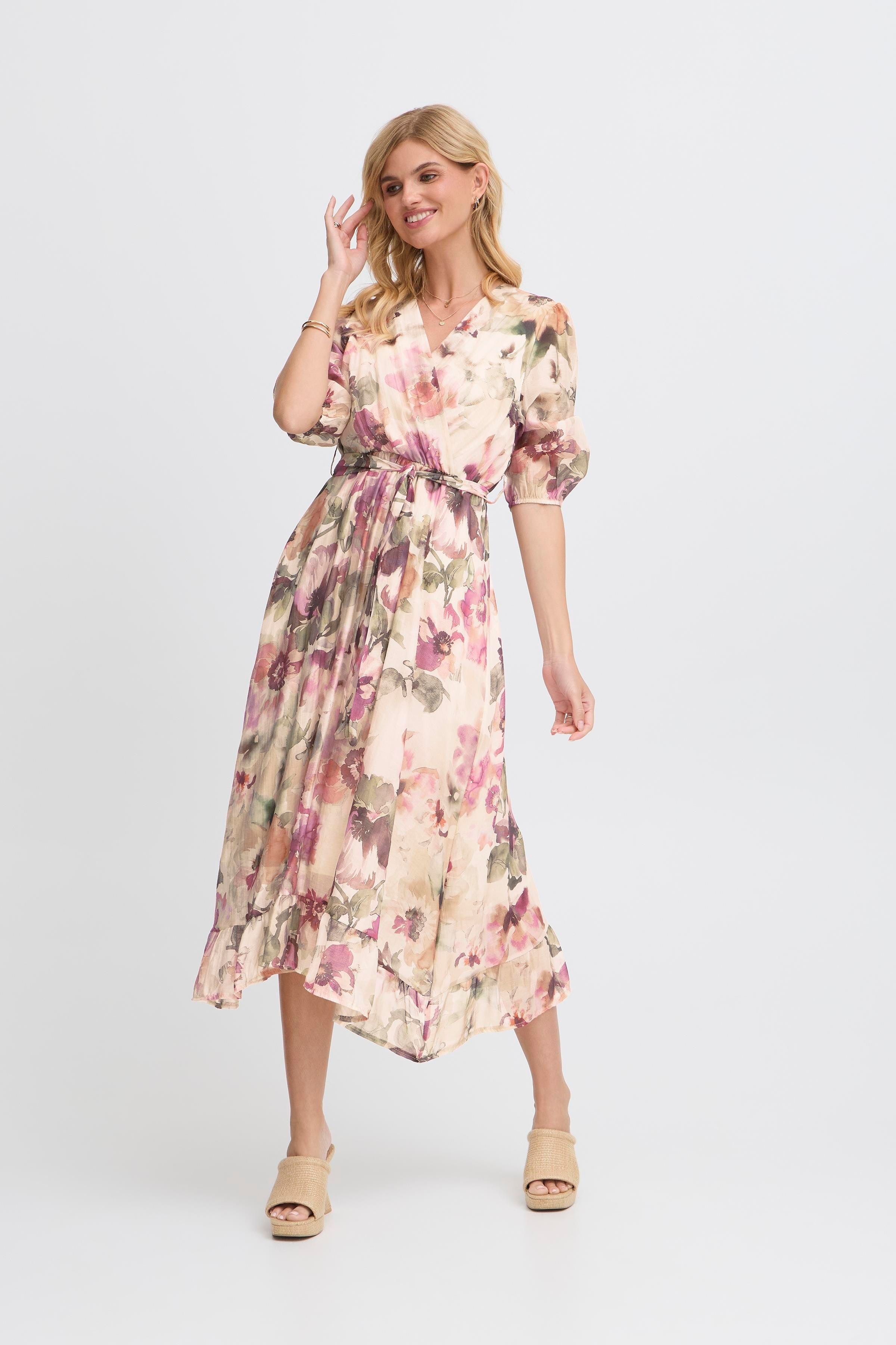 SBLEYIA Kjole LOOKBOOK FRONT 22101017-140002