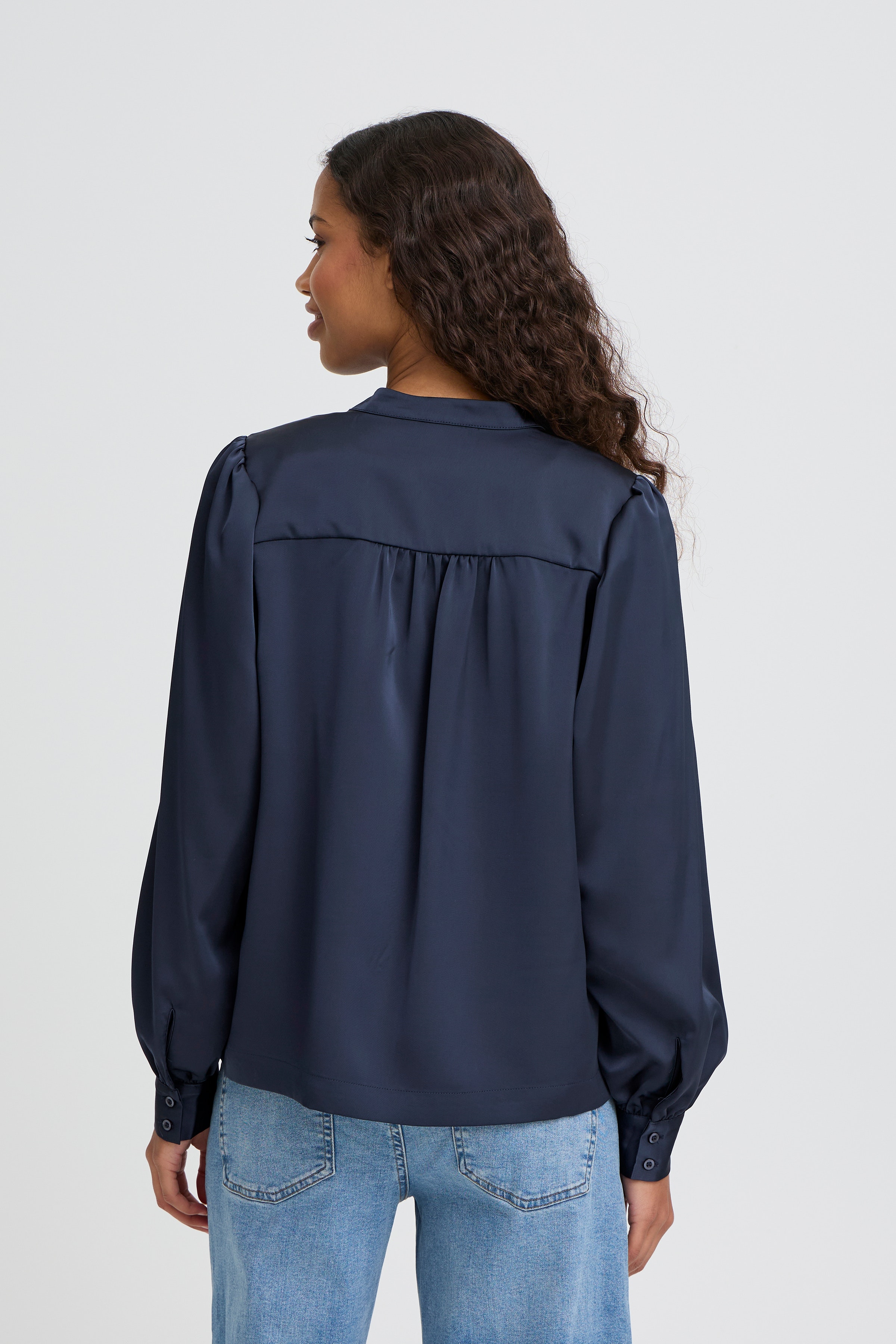 IHLETTA Blouse LOOKBOOK BACK 20125133-194010