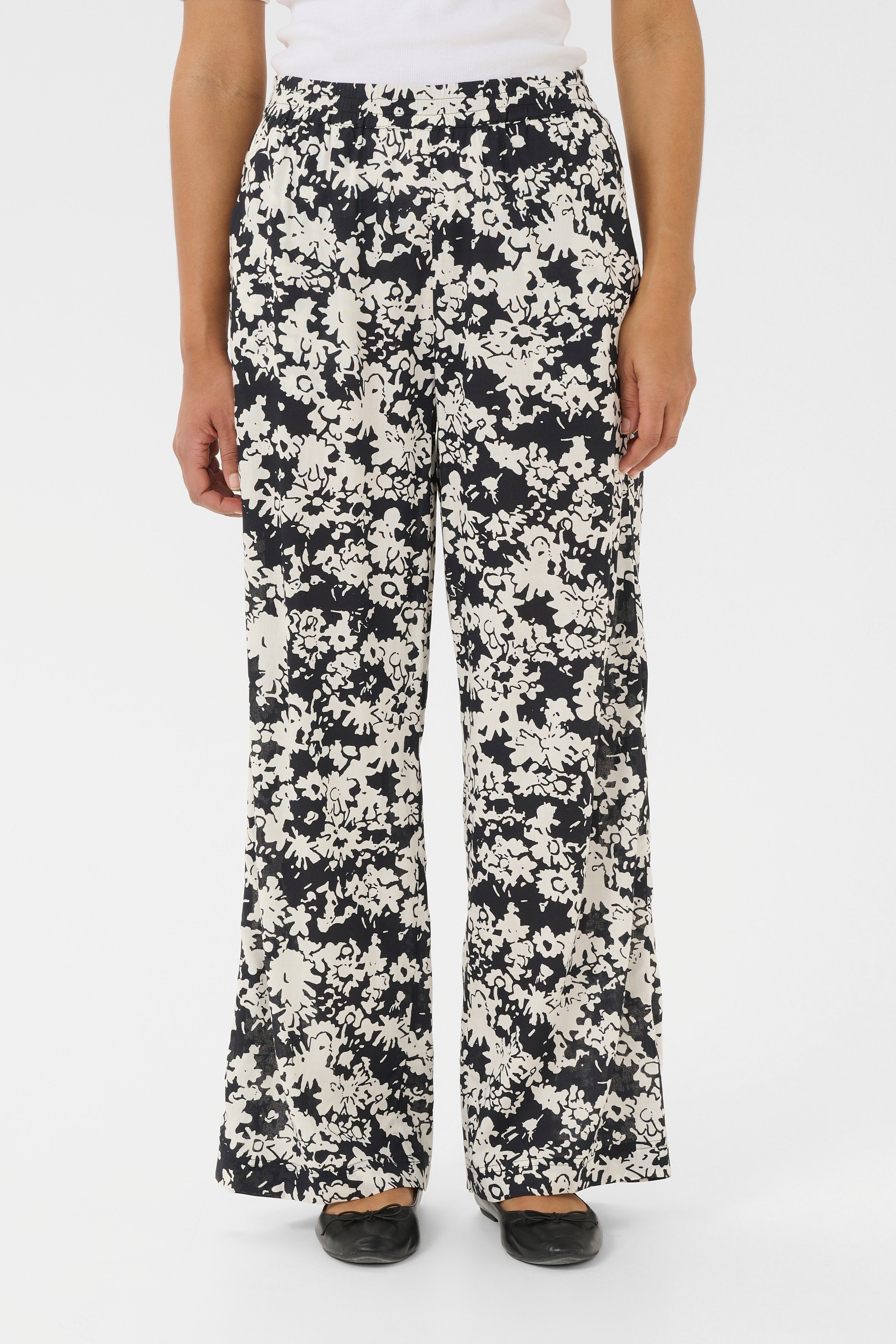 BPliah Bukser LOOKBOOK FRONT 10590876-107507B