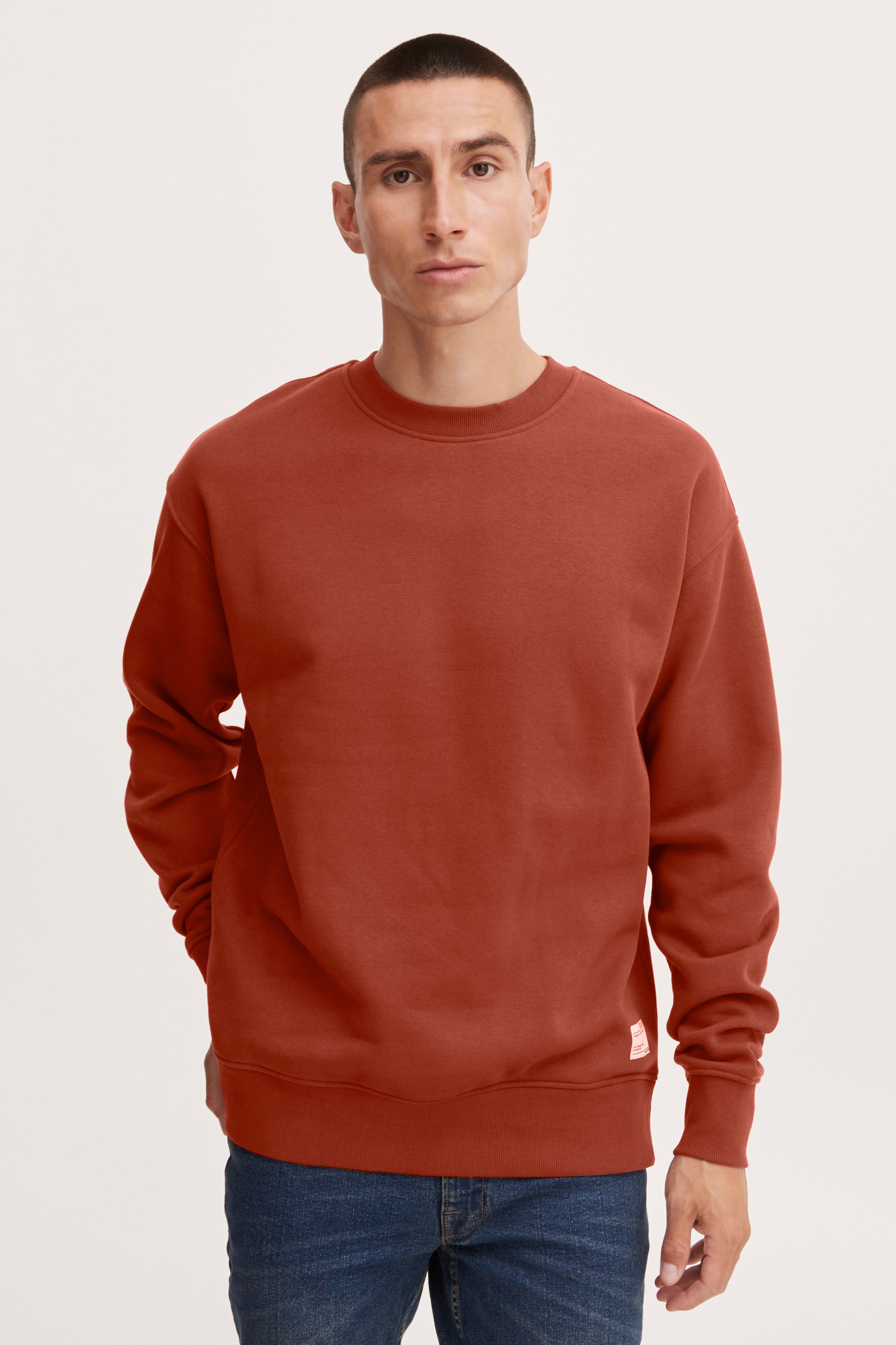 SDLENZ Sweatshirt LOOKBOOK FRONT 21107419-191250