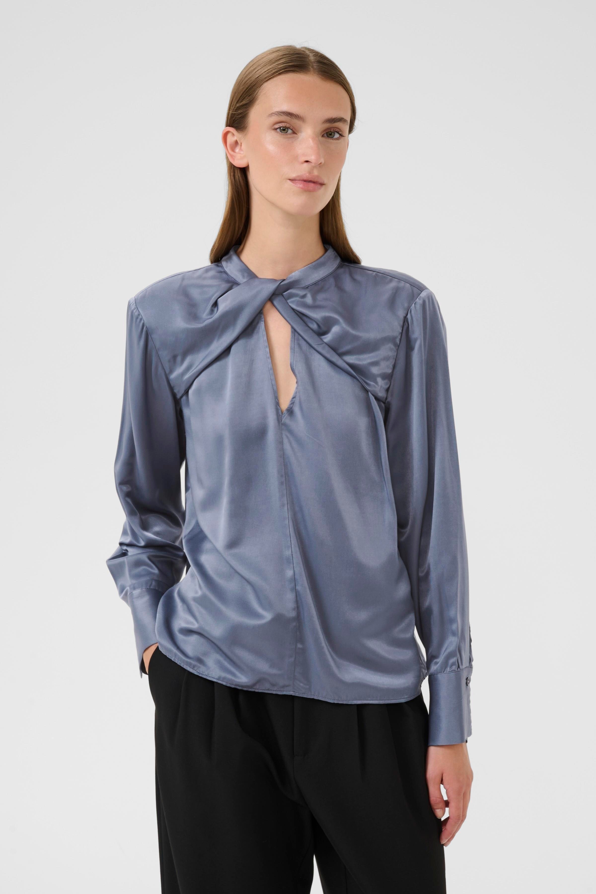 KBBlanca Blouse LOOKBOOK FRONT 10105631-183910