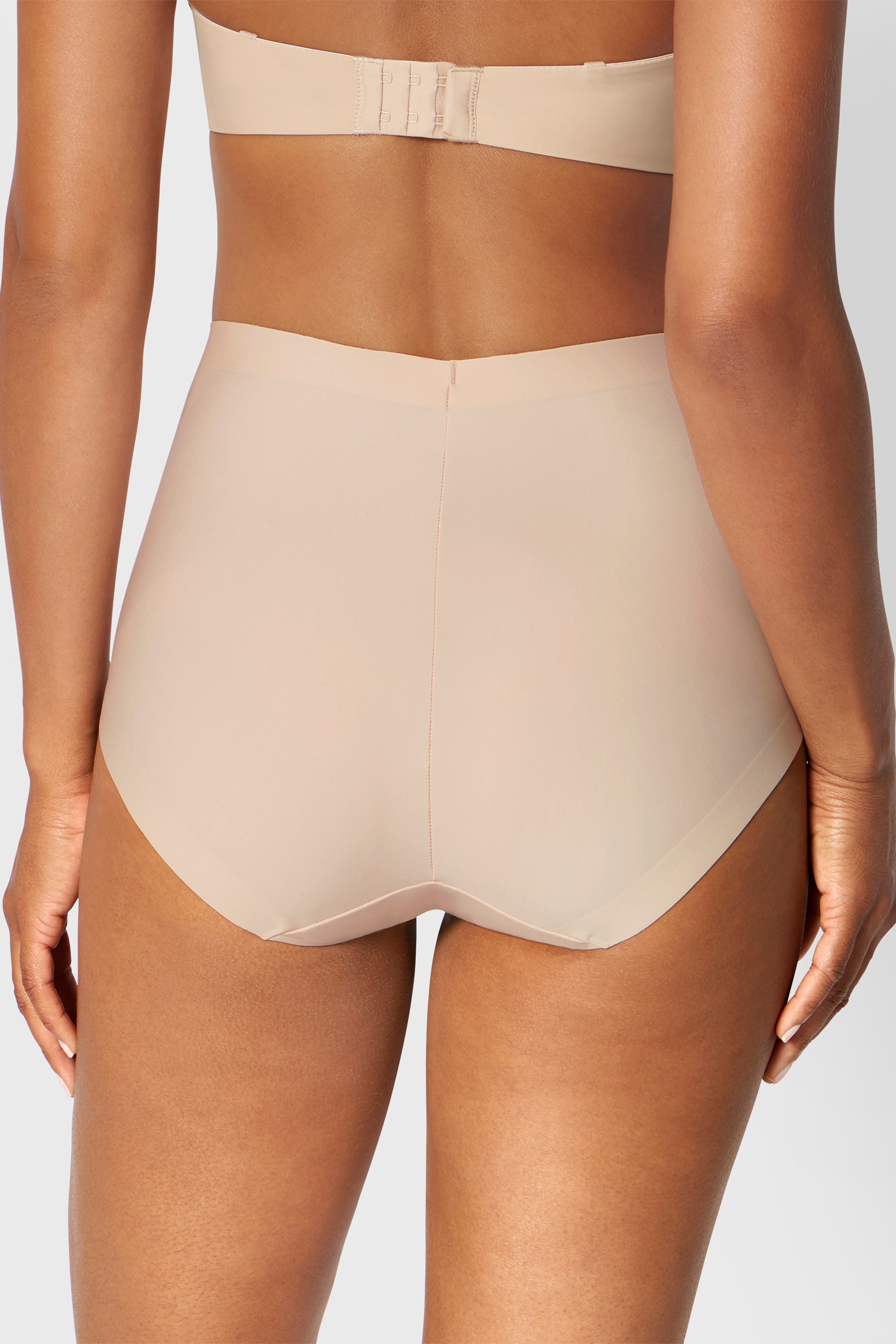 MediumShaping Trusser LOOKBOOK BACK 40500124-T00NZ
