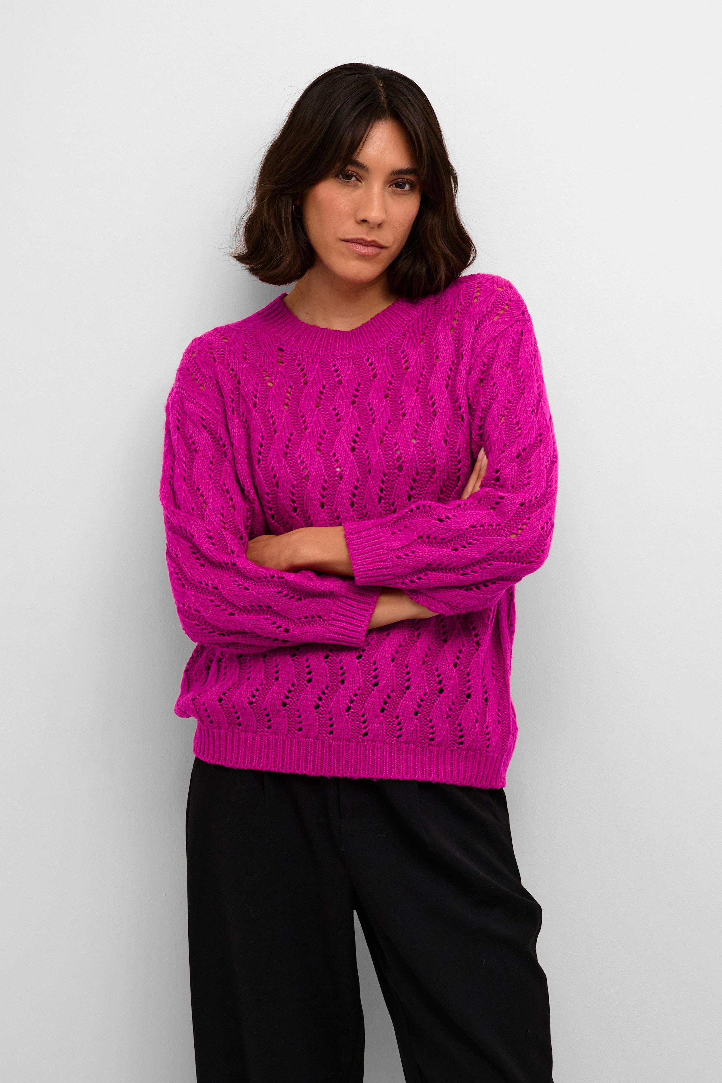 KAlena Pullover LOOKBOOK FRONT 10508807-192434