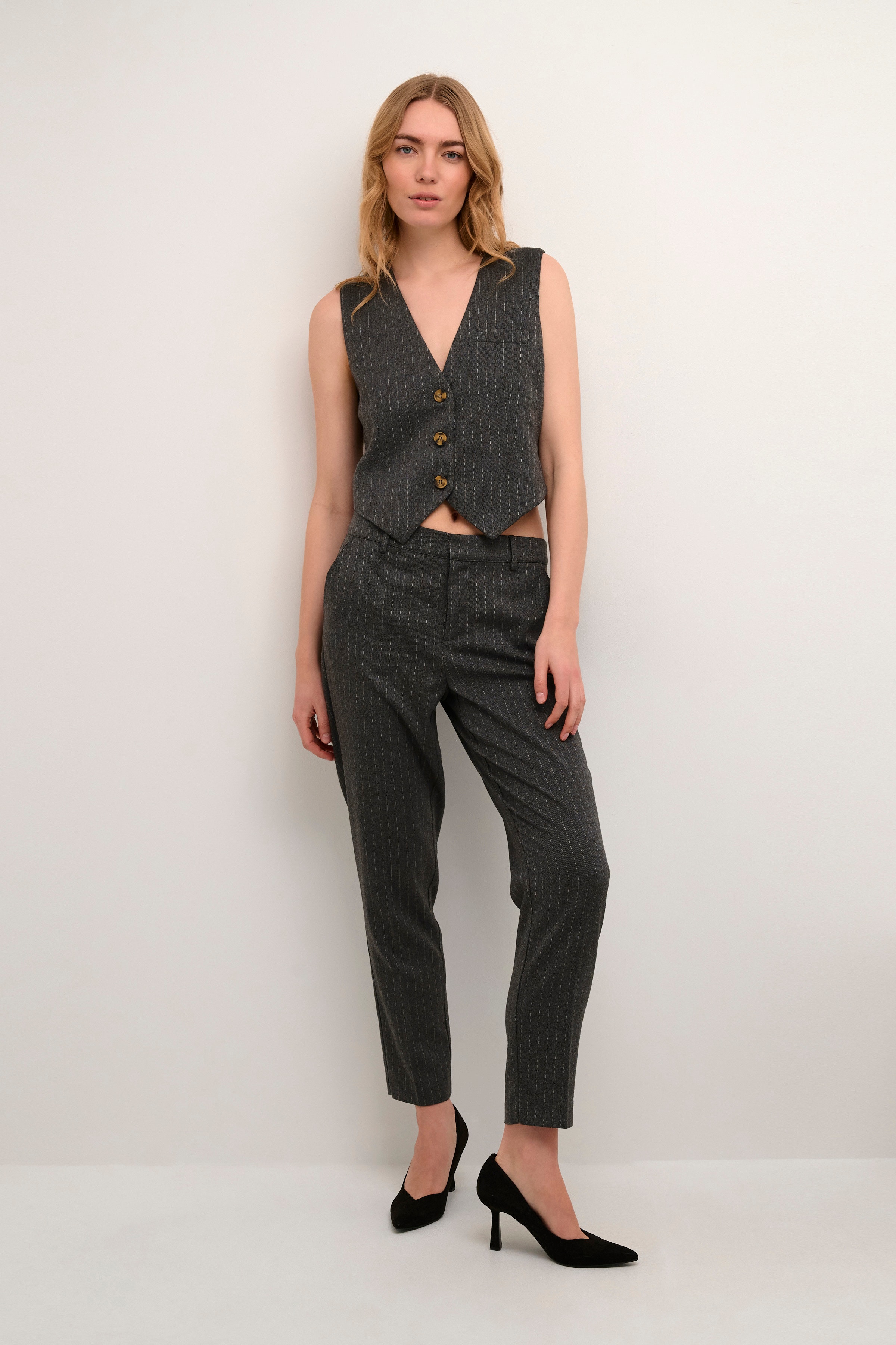 CRNavan Pantalon LOOKBOOK FRONT 10611893-104845