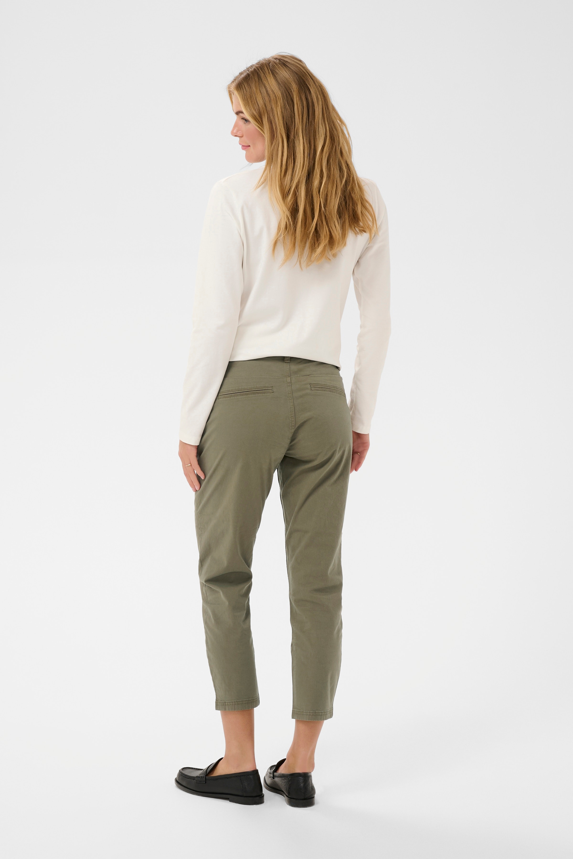 CUbrita Hose LOOKBOOK BACK 50110329-180521