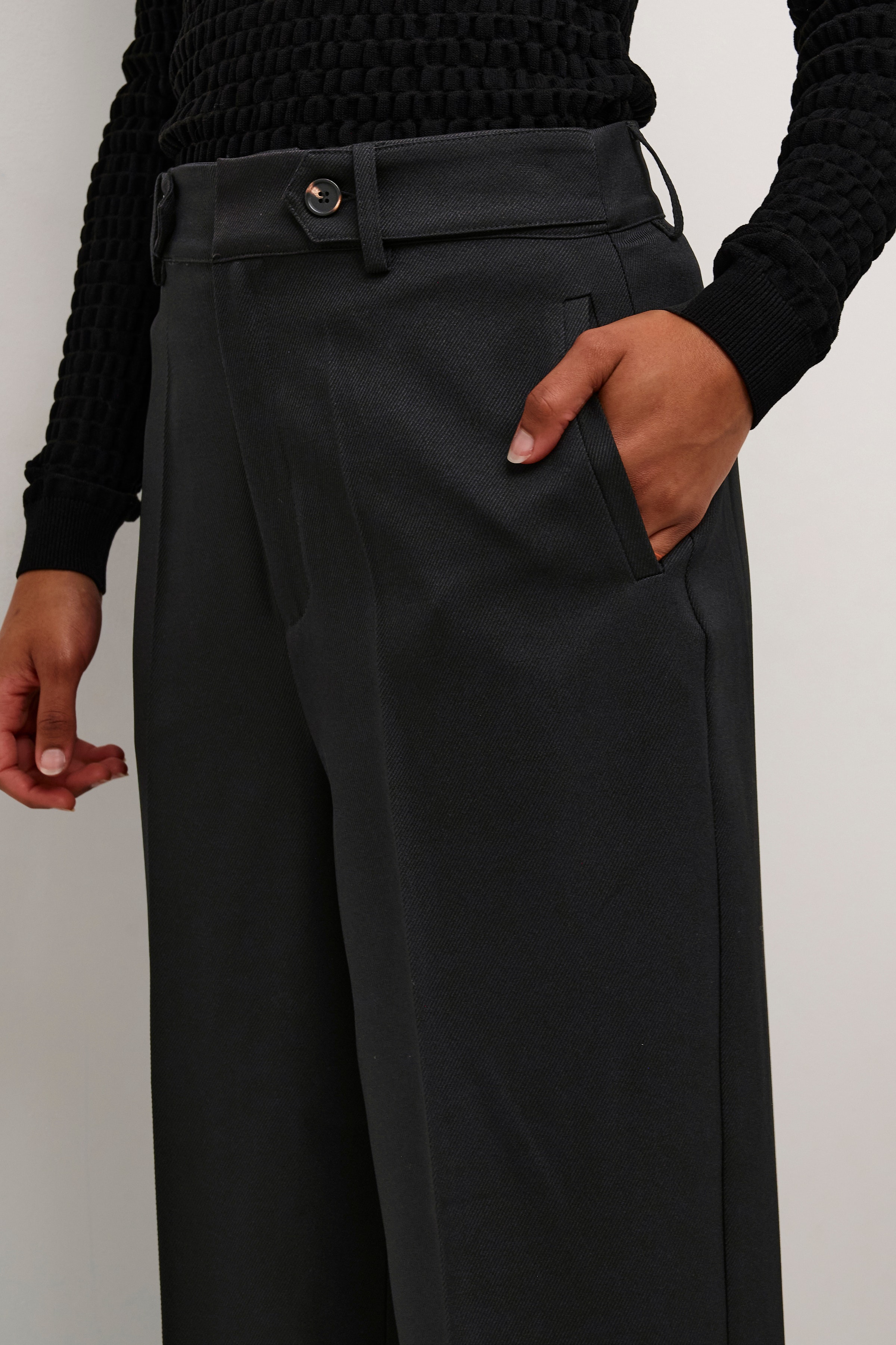 KAdorit Trousers LOOKBOOK DETAIL 10508054-100121