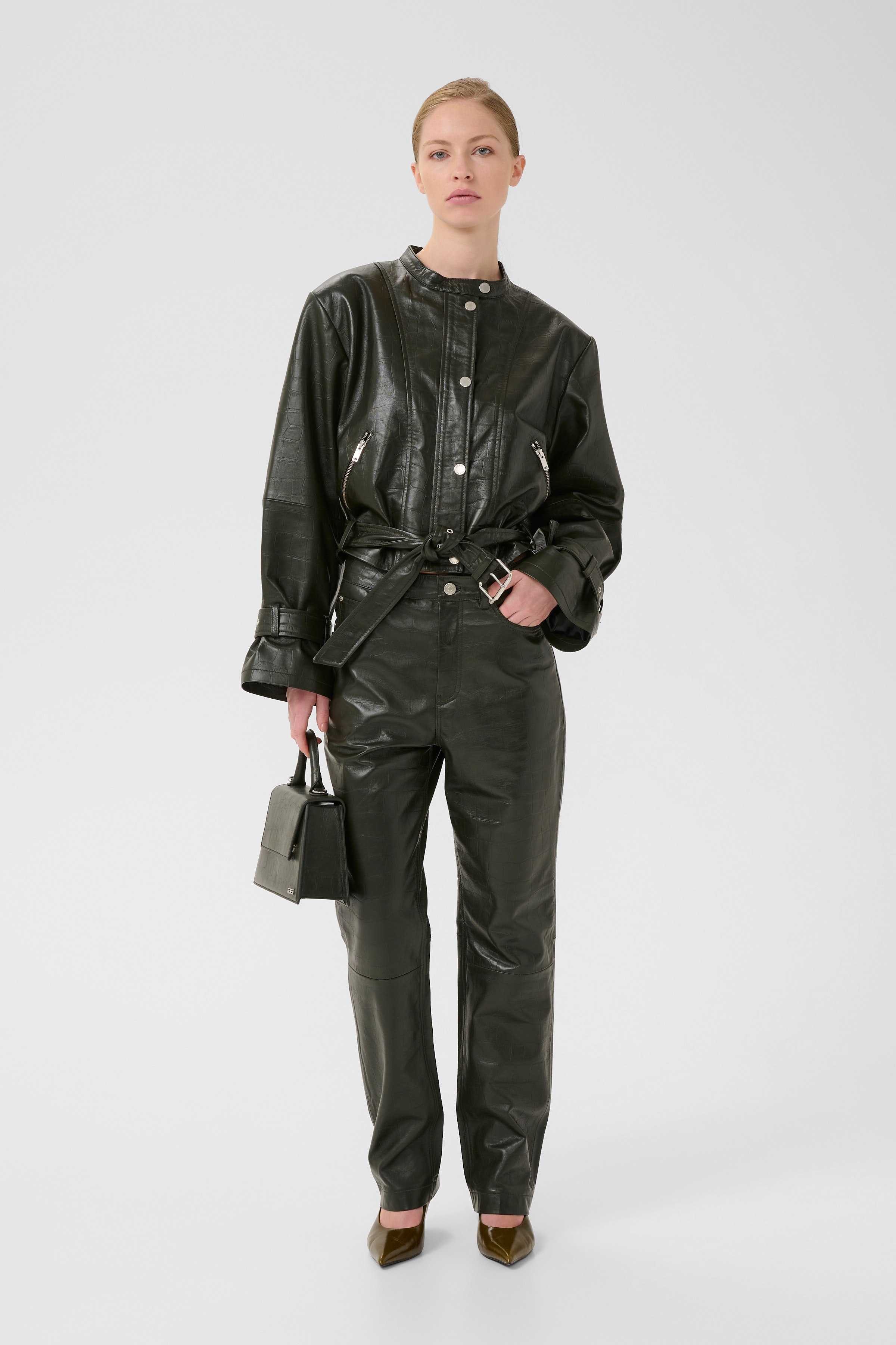 GZelena Leather jacket LOOKBOOK FRONT 10910734-105038